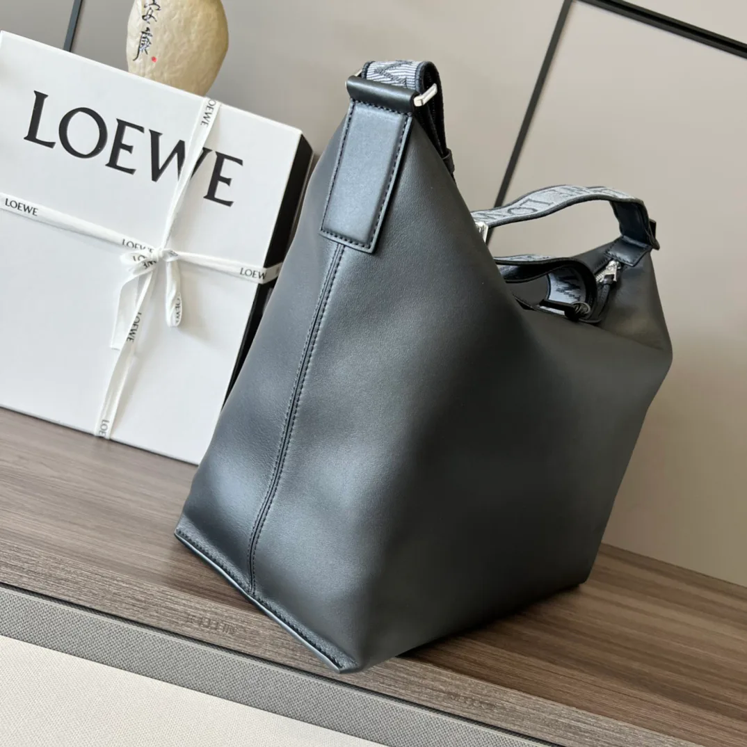 Классические Сумки Женские Loewe 13401767