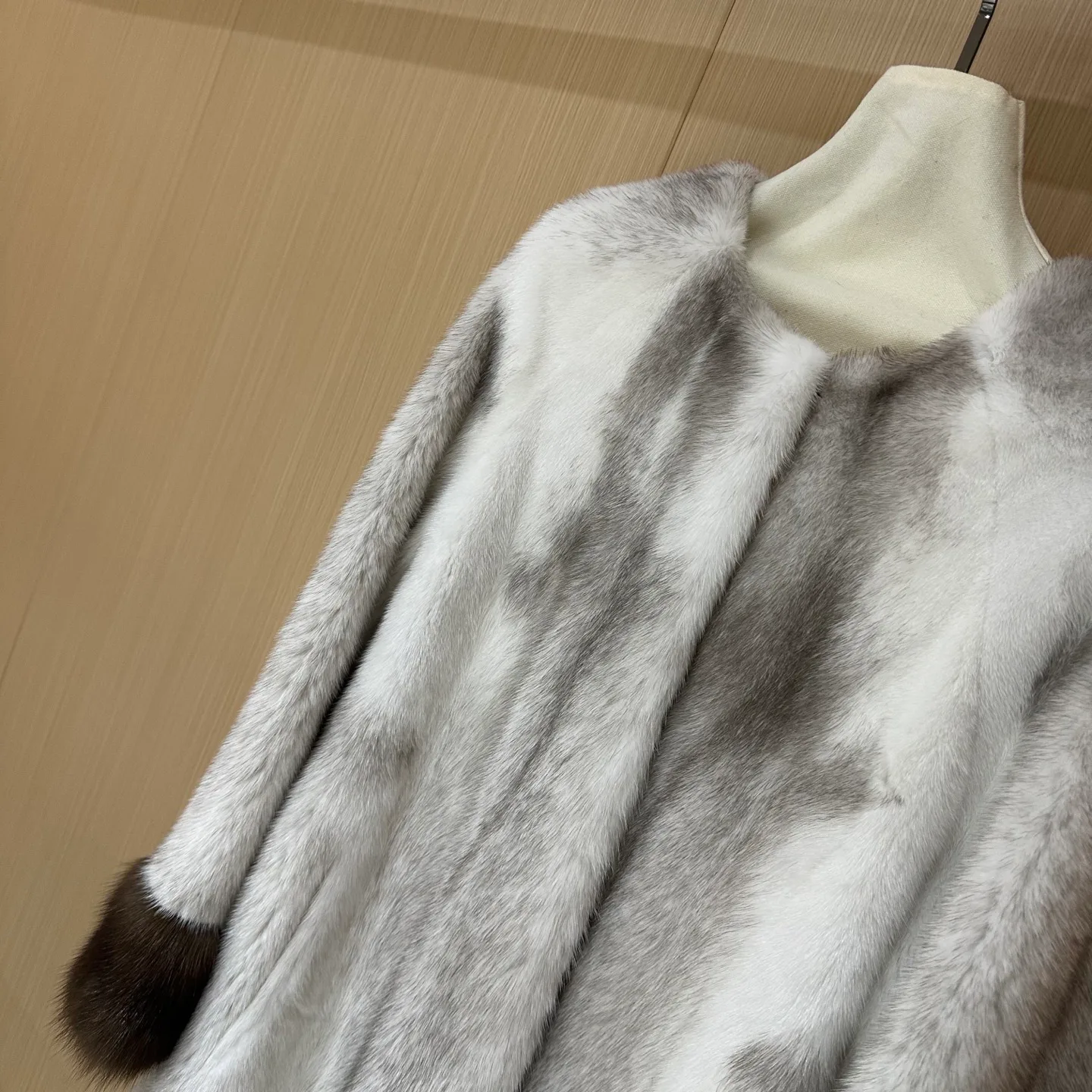 Шубы Женские Fendi 990672