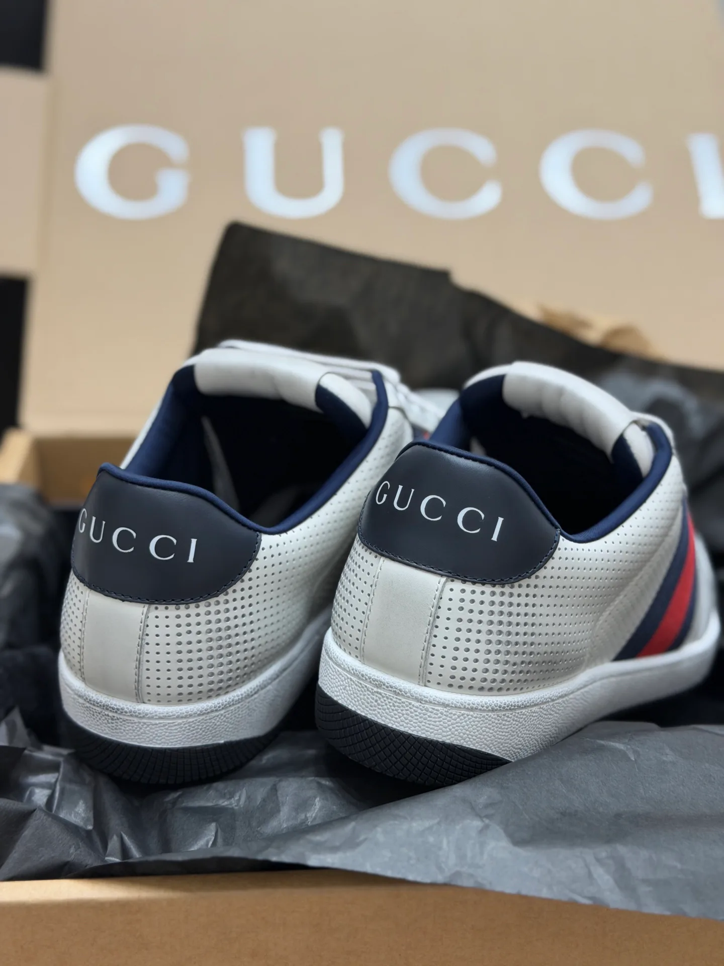 Кроссовки Мужские Gucci 18995168