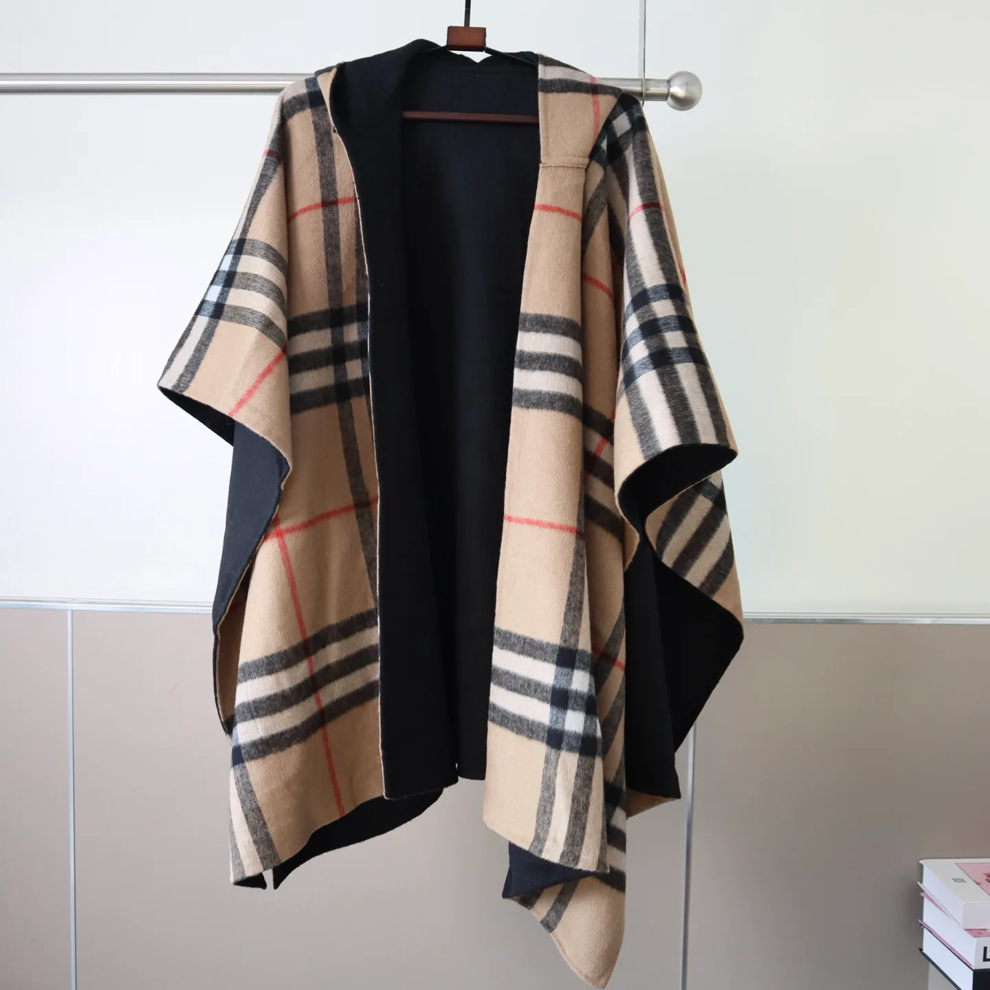 Пальто Женские Burberry 18003149