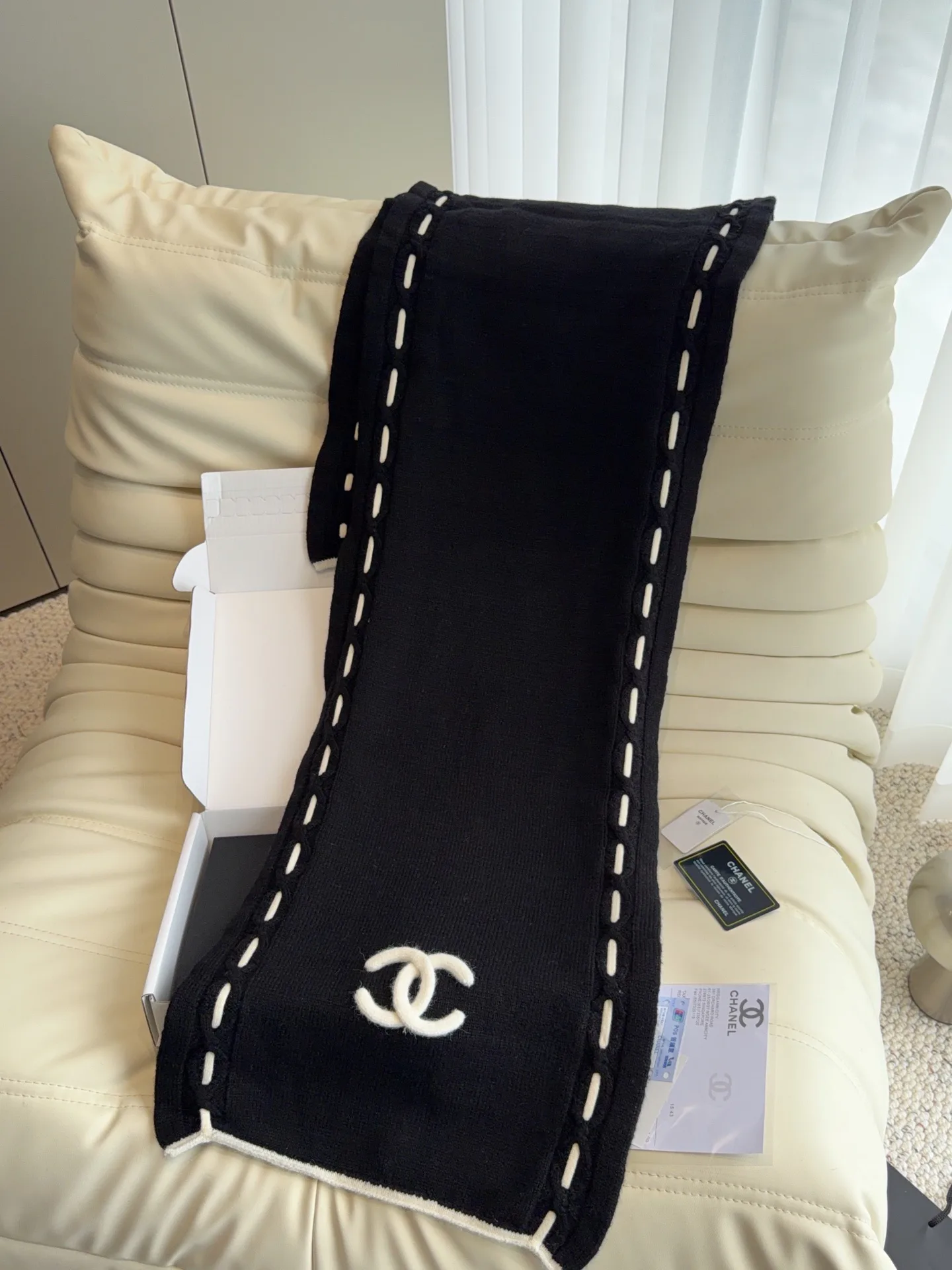 Шарфы Chanel 18105409