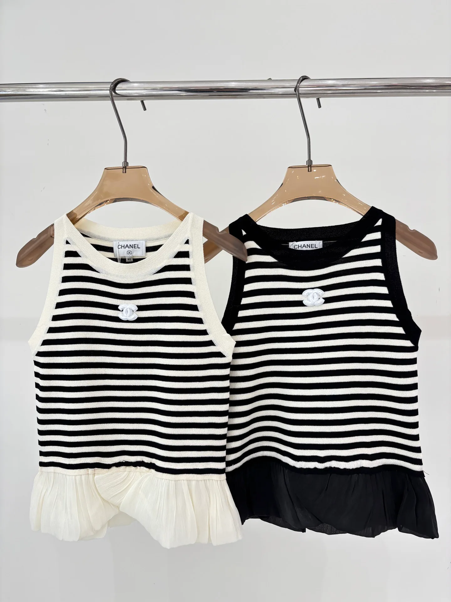 Жилеты Женские Chanel 11452289