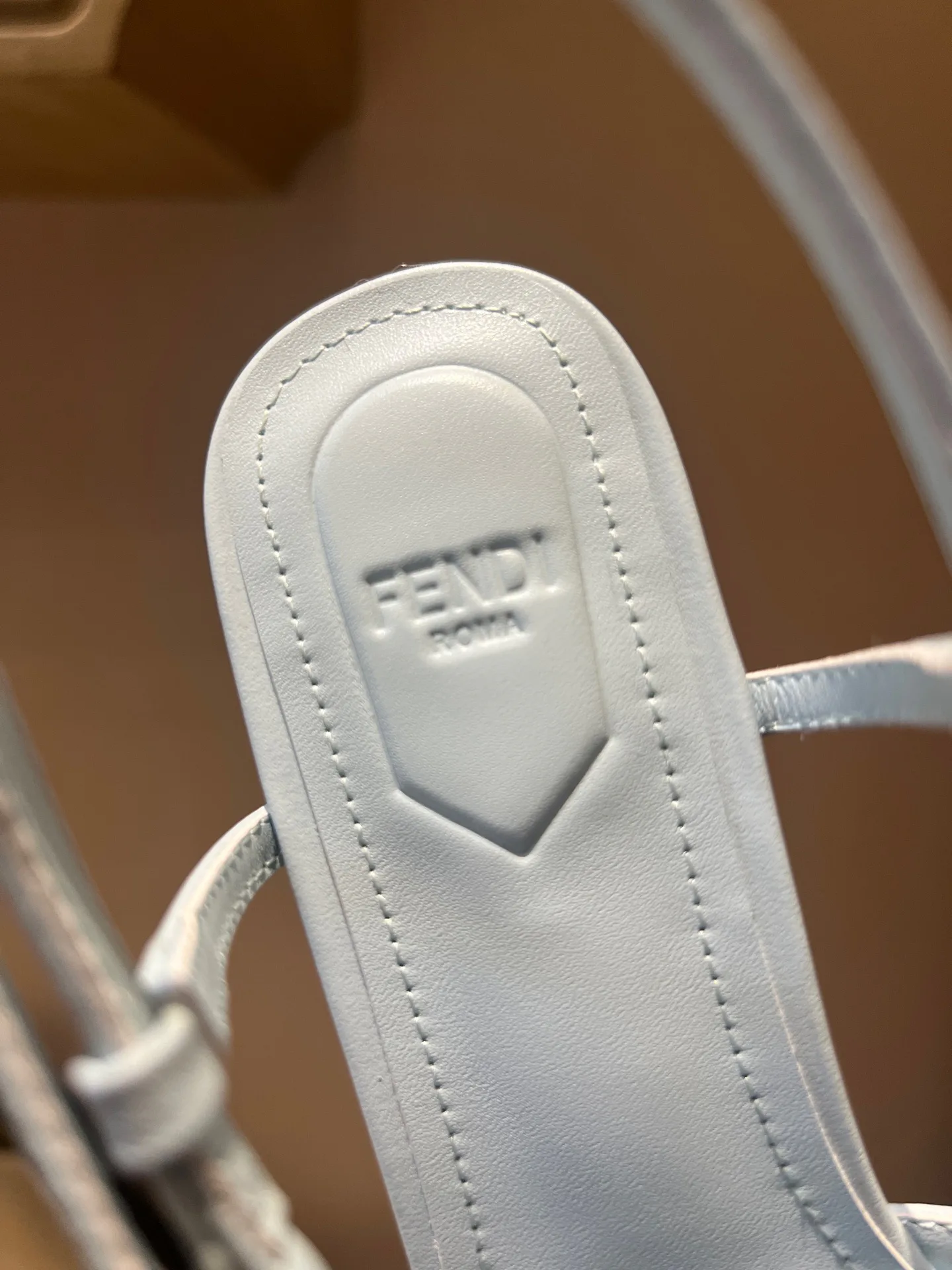 Сандалии Женские Fendi 9227110