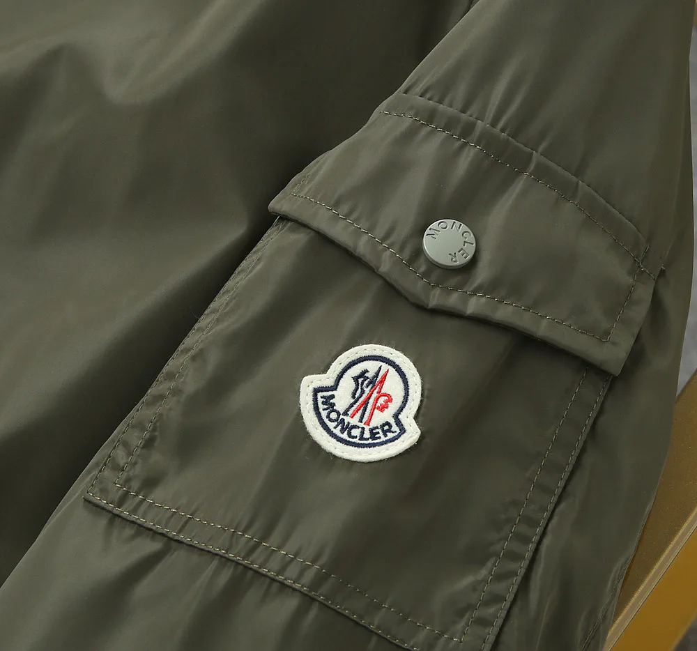 Куртки И Пуховики Мужские Moncler 11214349