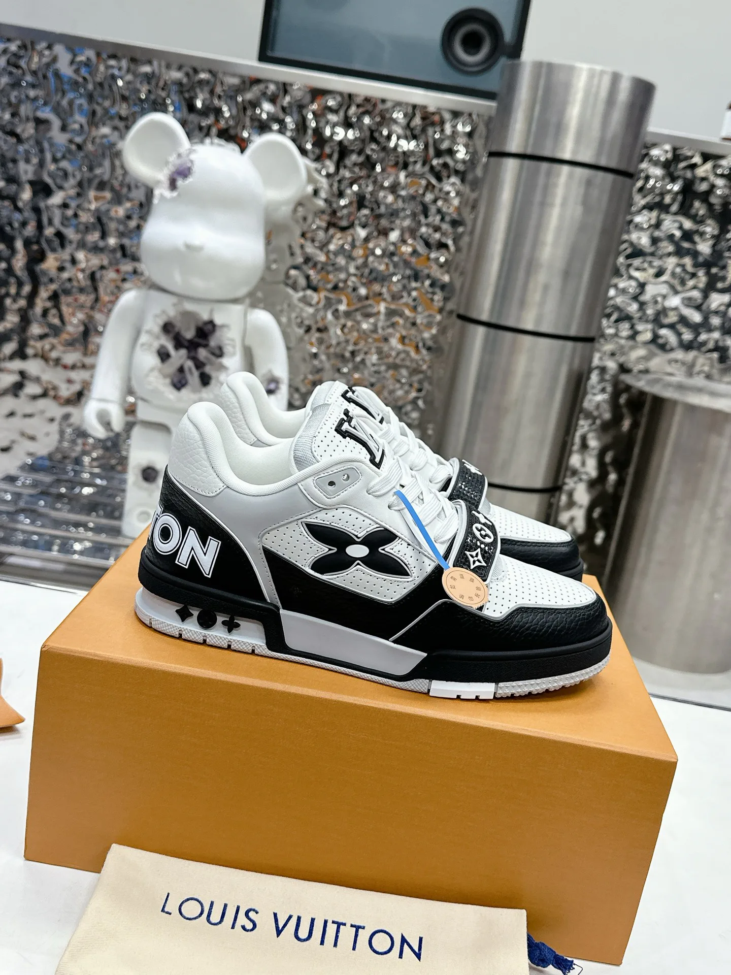 Кроссовки Женские Louis Vuitton 10060929