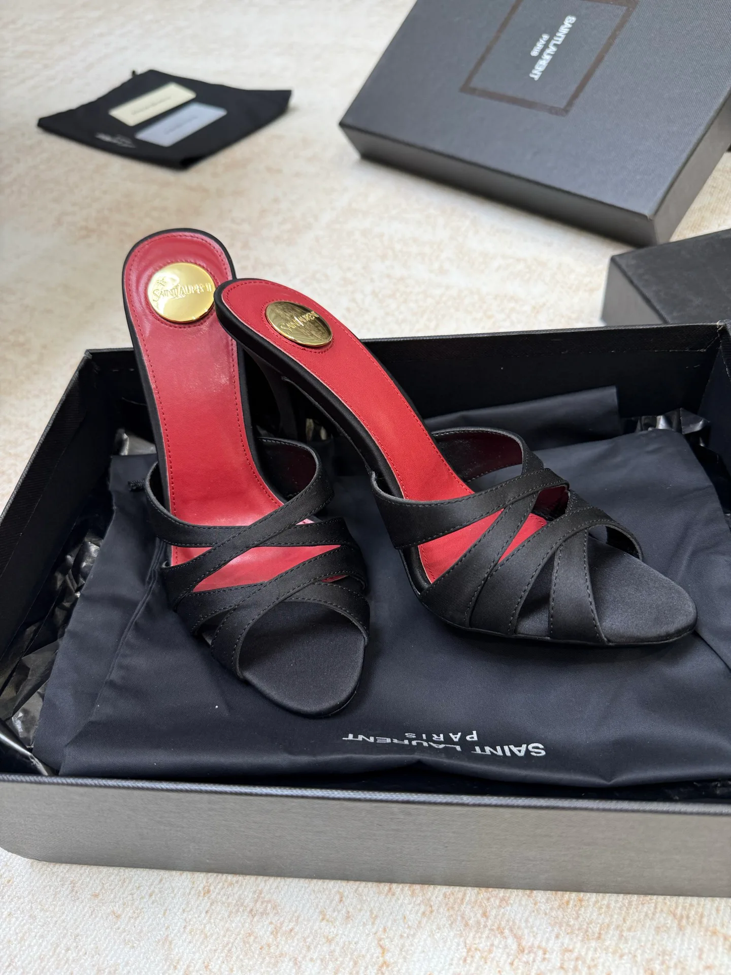 Босоножки Женские Saint Laurent 3062301