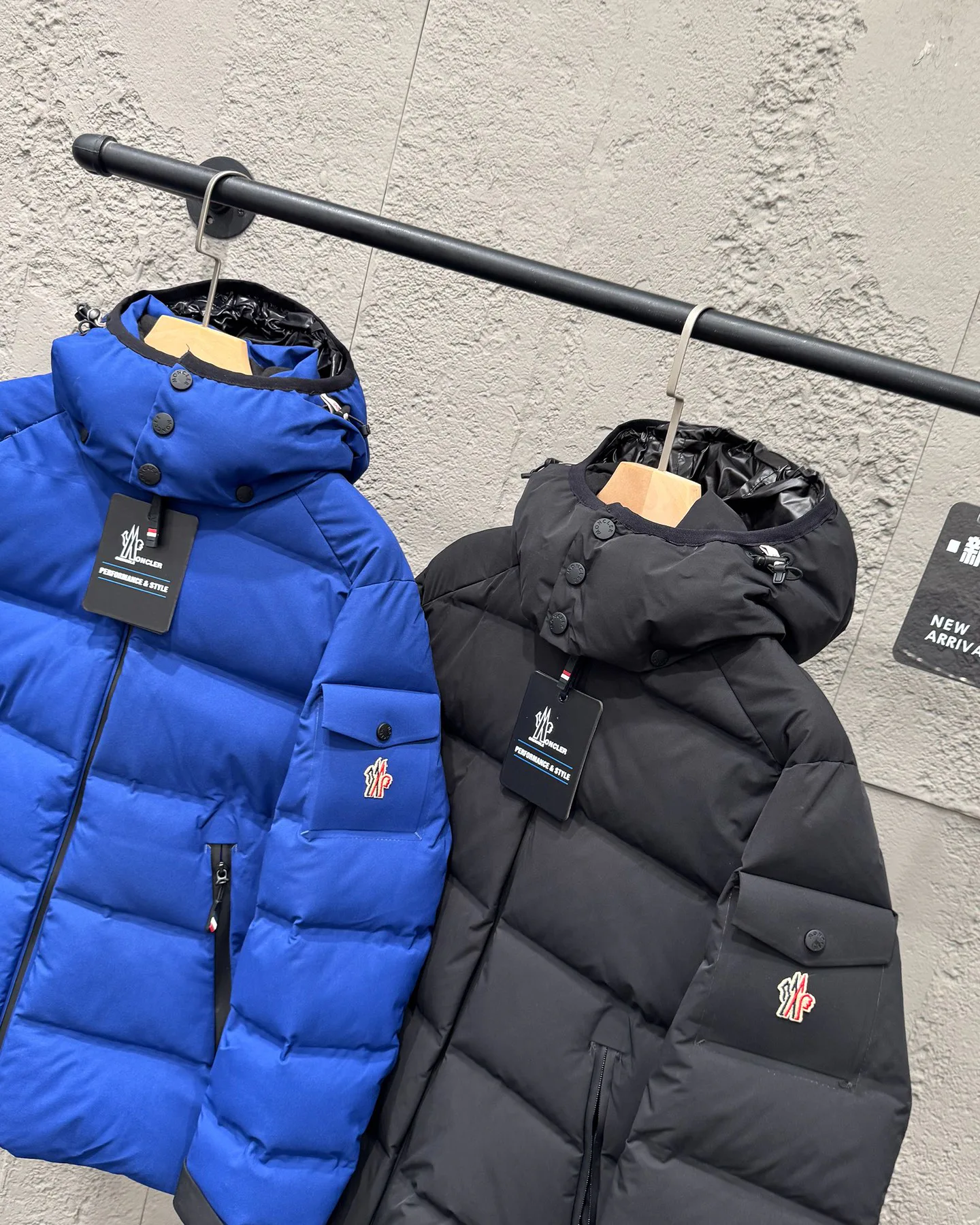 Куртки И Пуховики Мужские Moncler 17942231