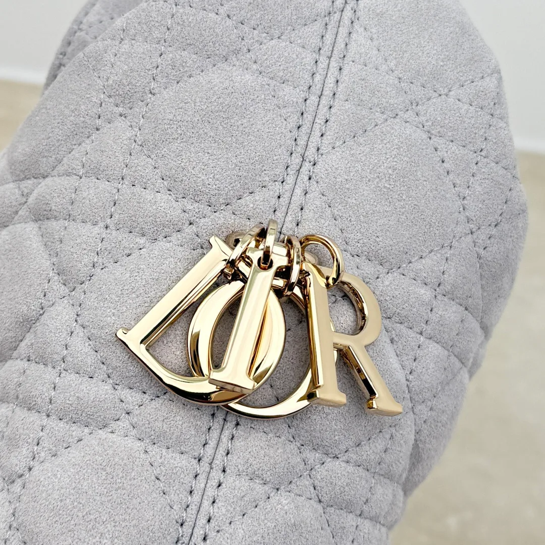 Классические Сумки Женские Christian Dior 18116274