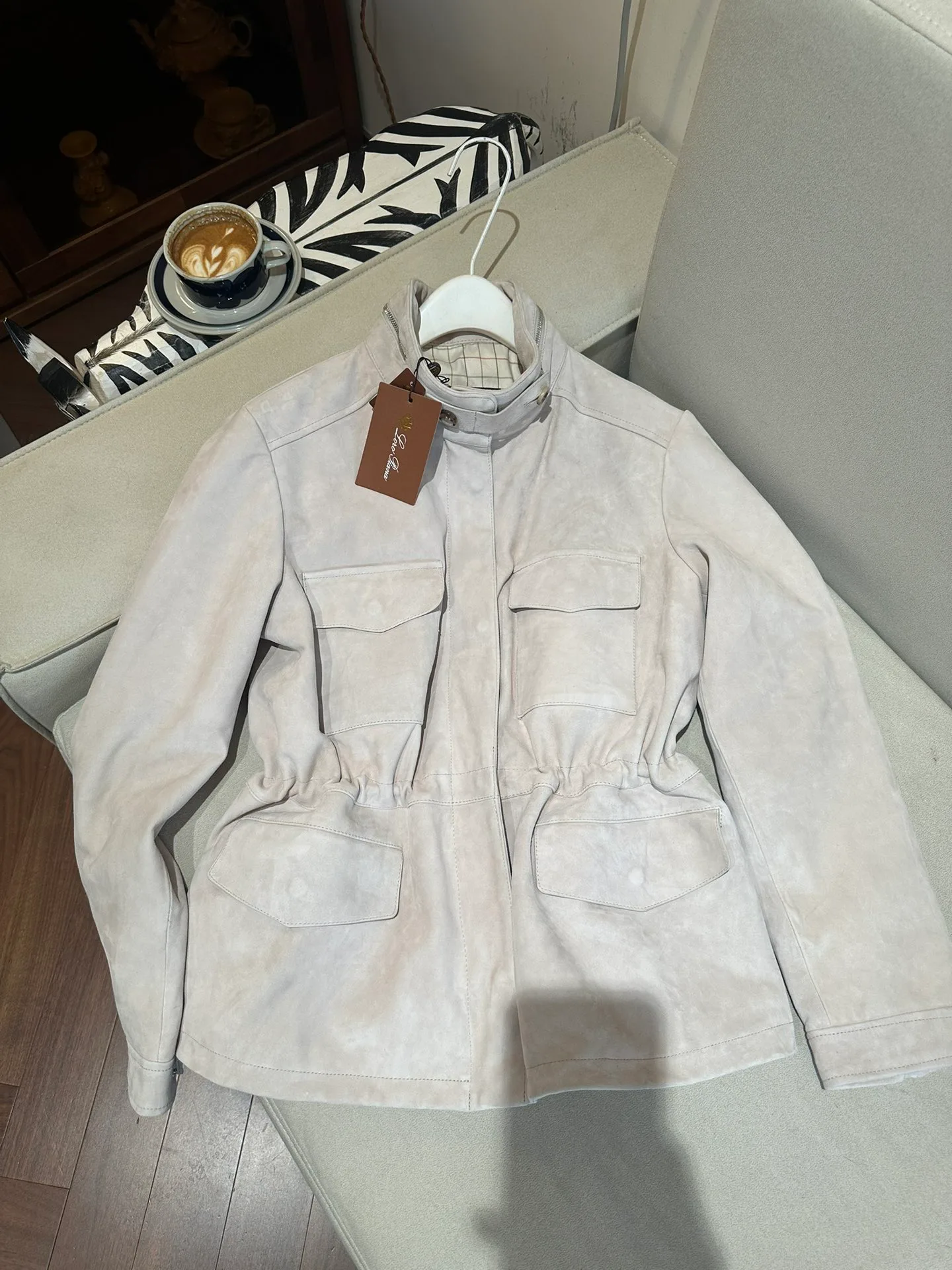 Кожаные Куртки И Дублёнки Женские Loro Piana 5045617