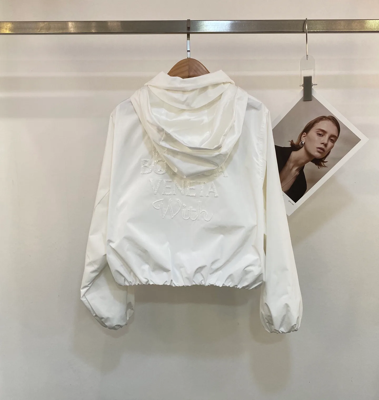 Куртки И Пуховики Женские Bottega Veneta 19086