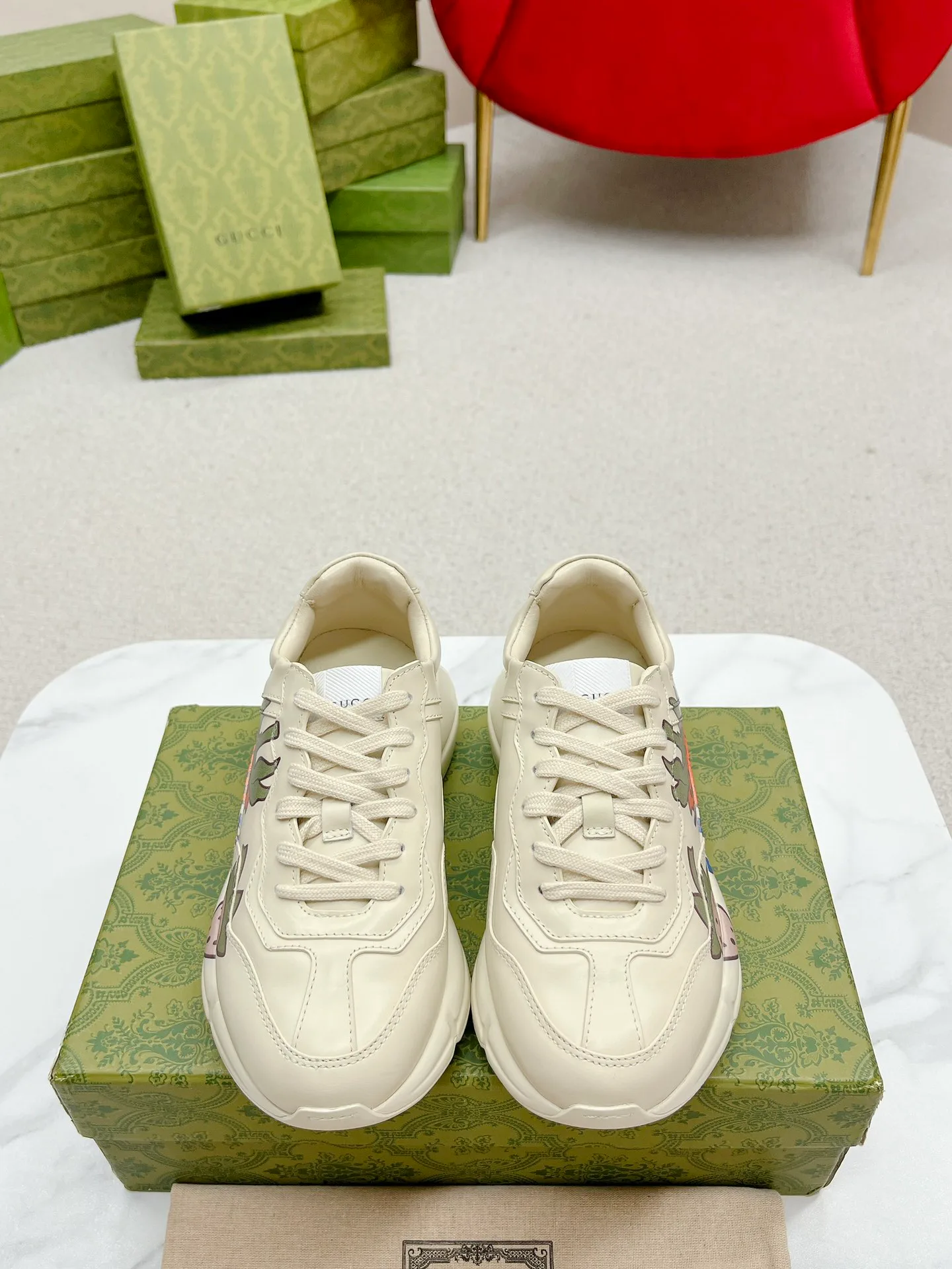 Кроссовки Женские Gucci 989684