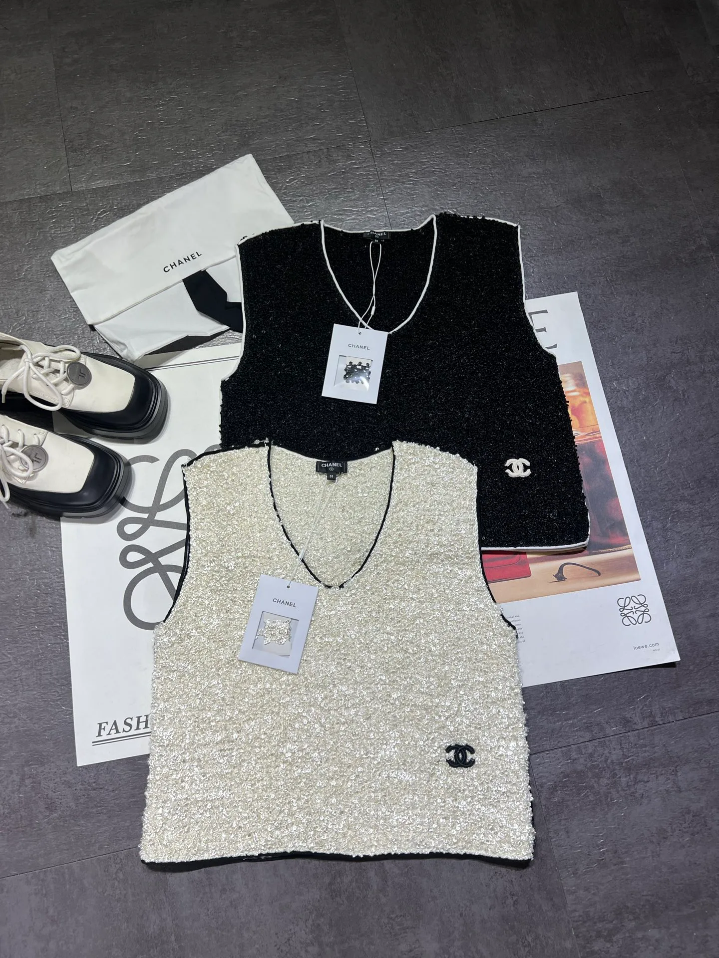Жилеты Женские Chanel 12689354