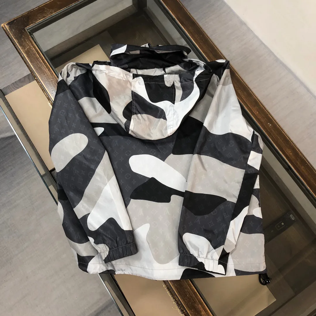 Куртки И Пуховики Женские Louis Vuitton 18809713