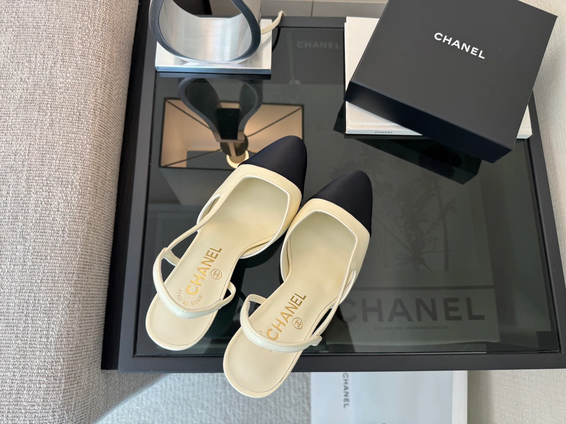 Туфли Женские Chanel 19145680