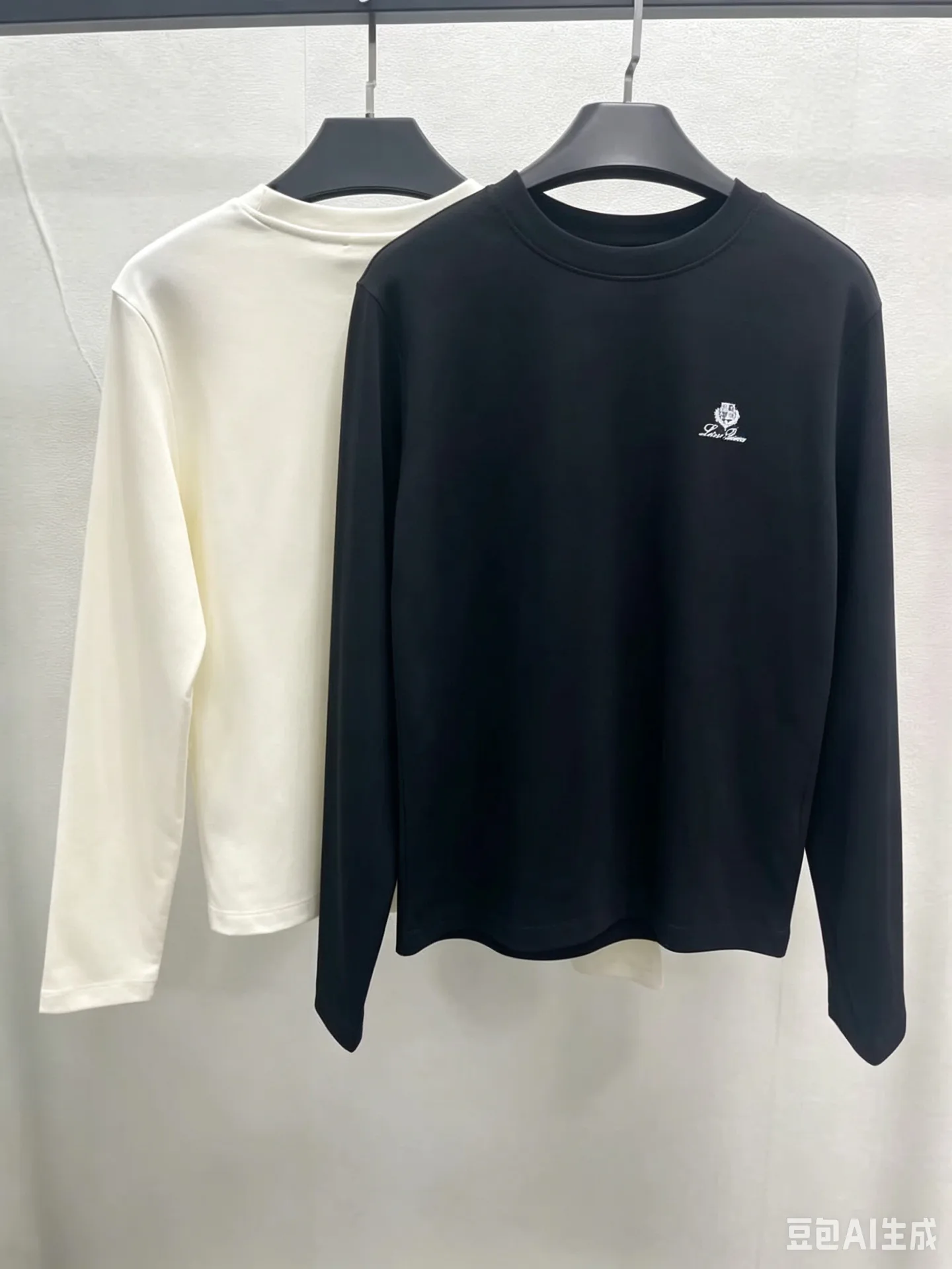 Лонгсливы Женские Loro Piana 18182357