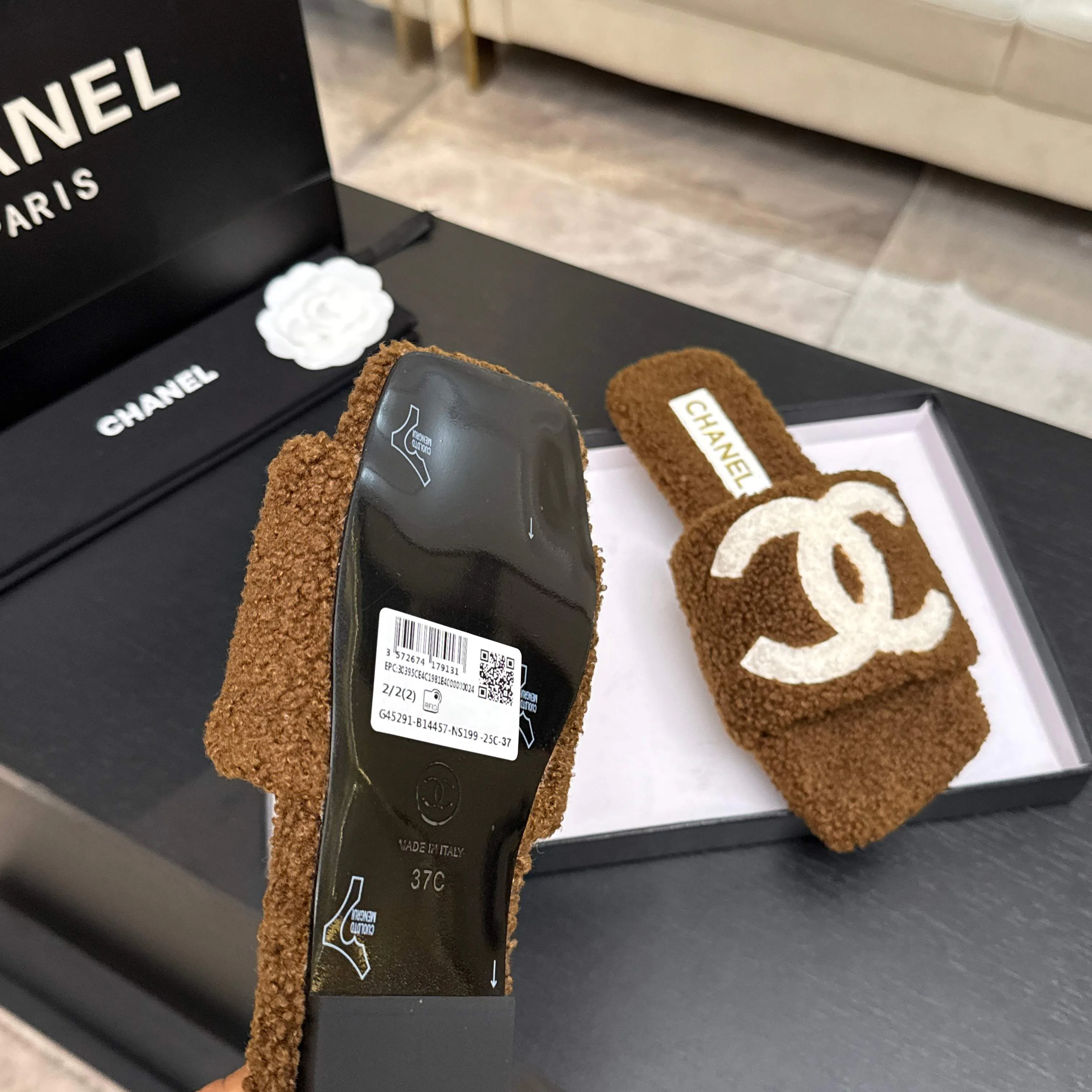 Тапочки Женские Chanel 18501008