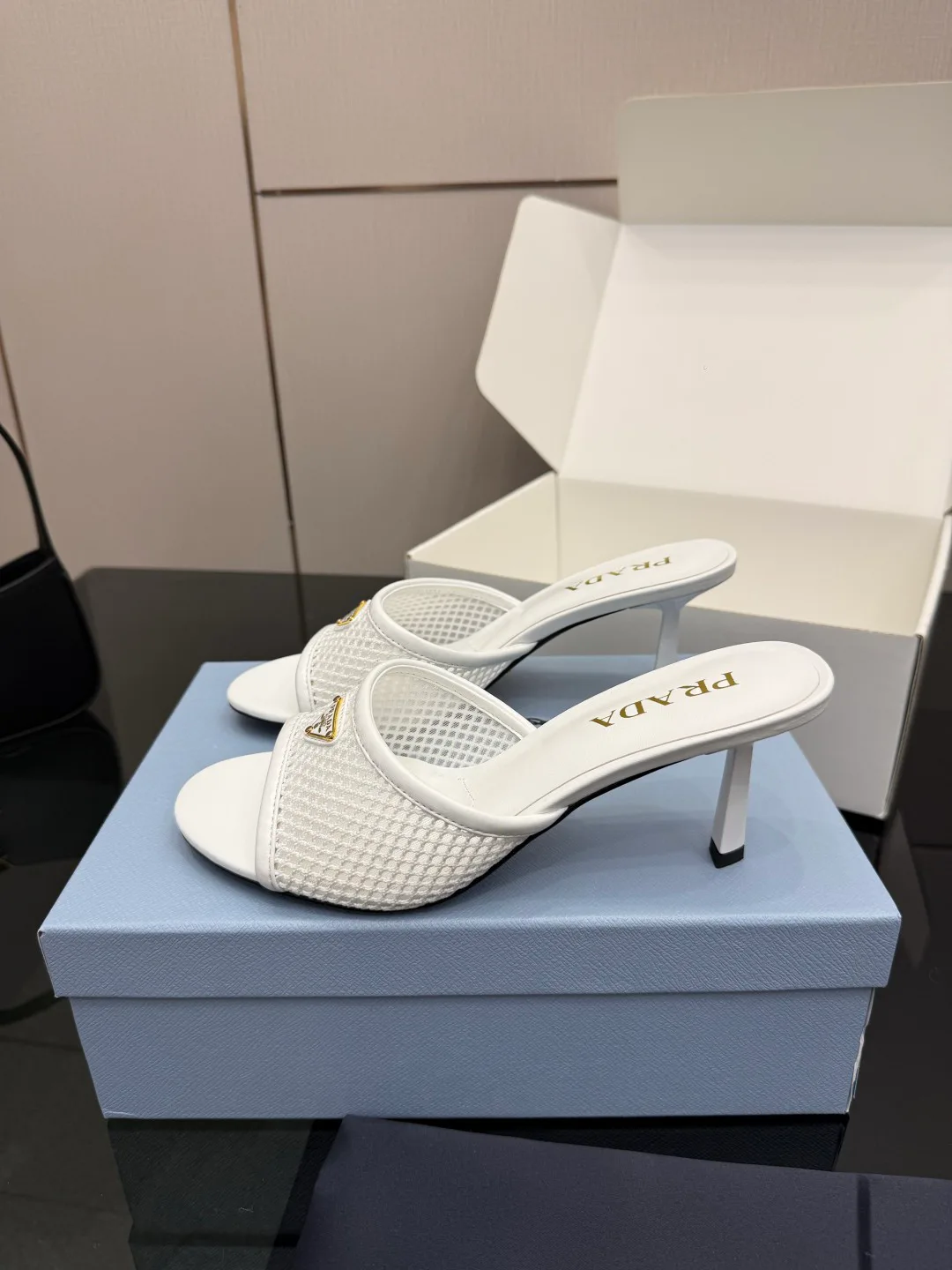 Босоножки Женские Prada 13461668