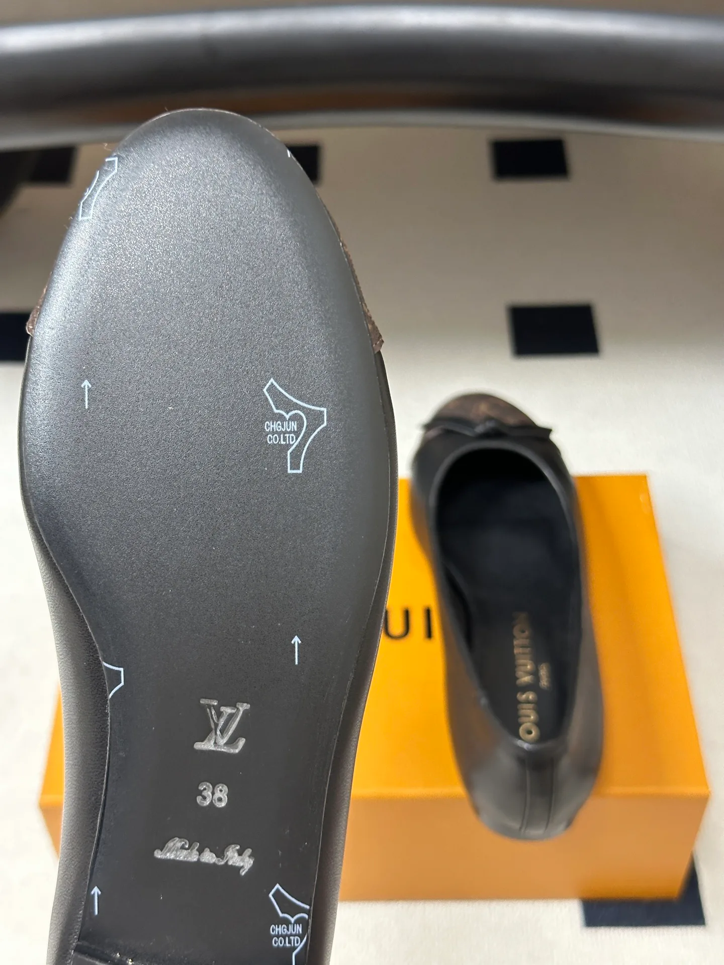 Балетки Женские Louis Vuitton 18049403