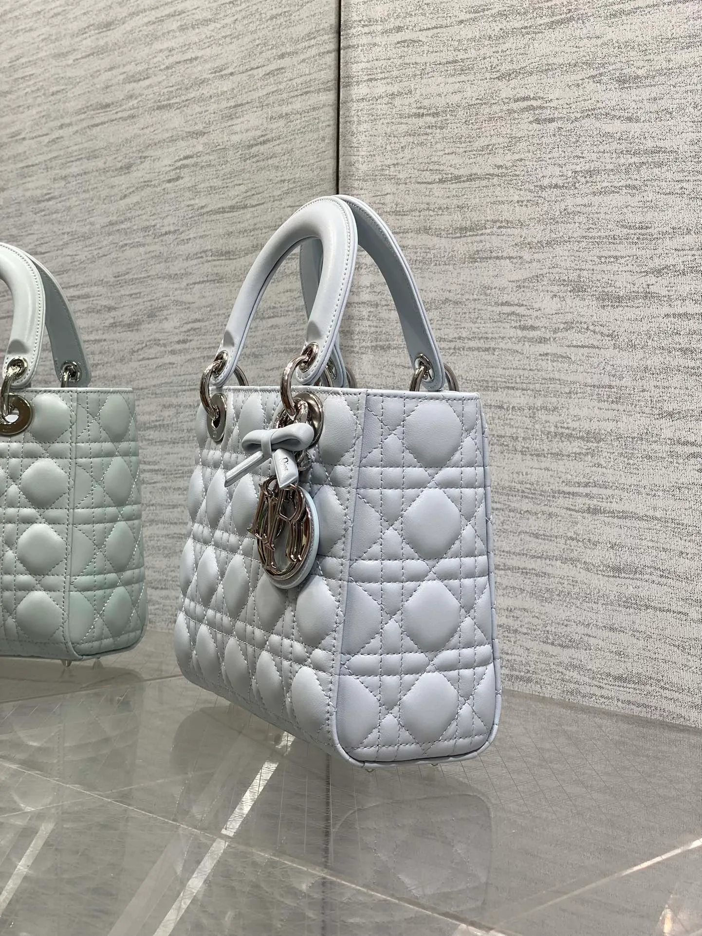 Классические Сумки Женские Christian Dior 13227178