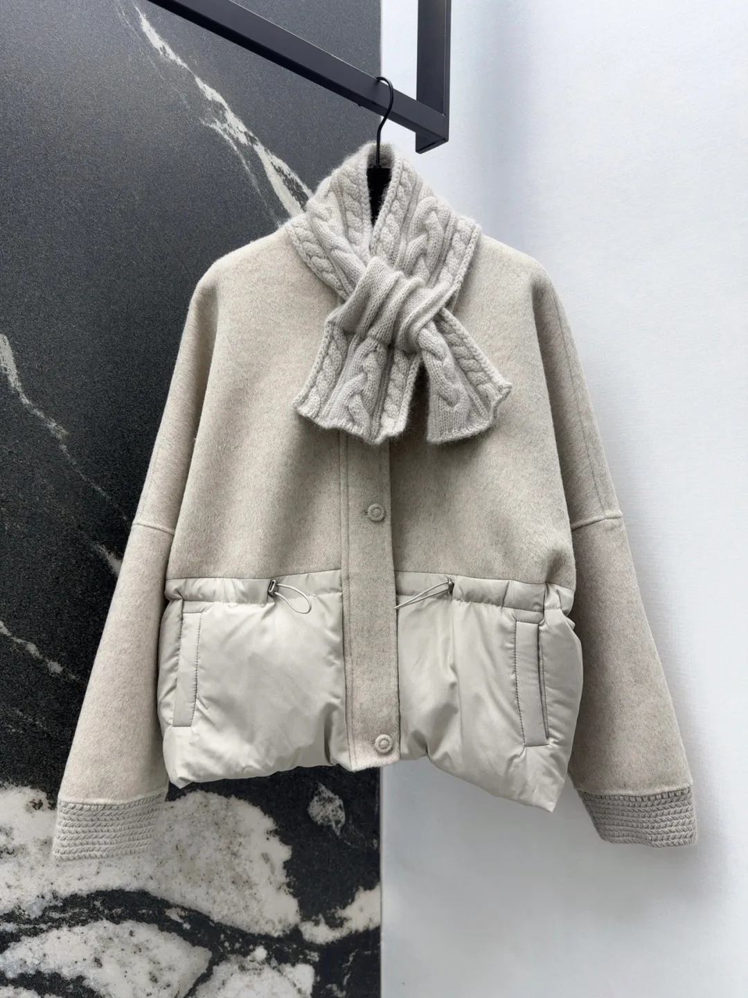 Пуховики Женские Loro Piana 484060