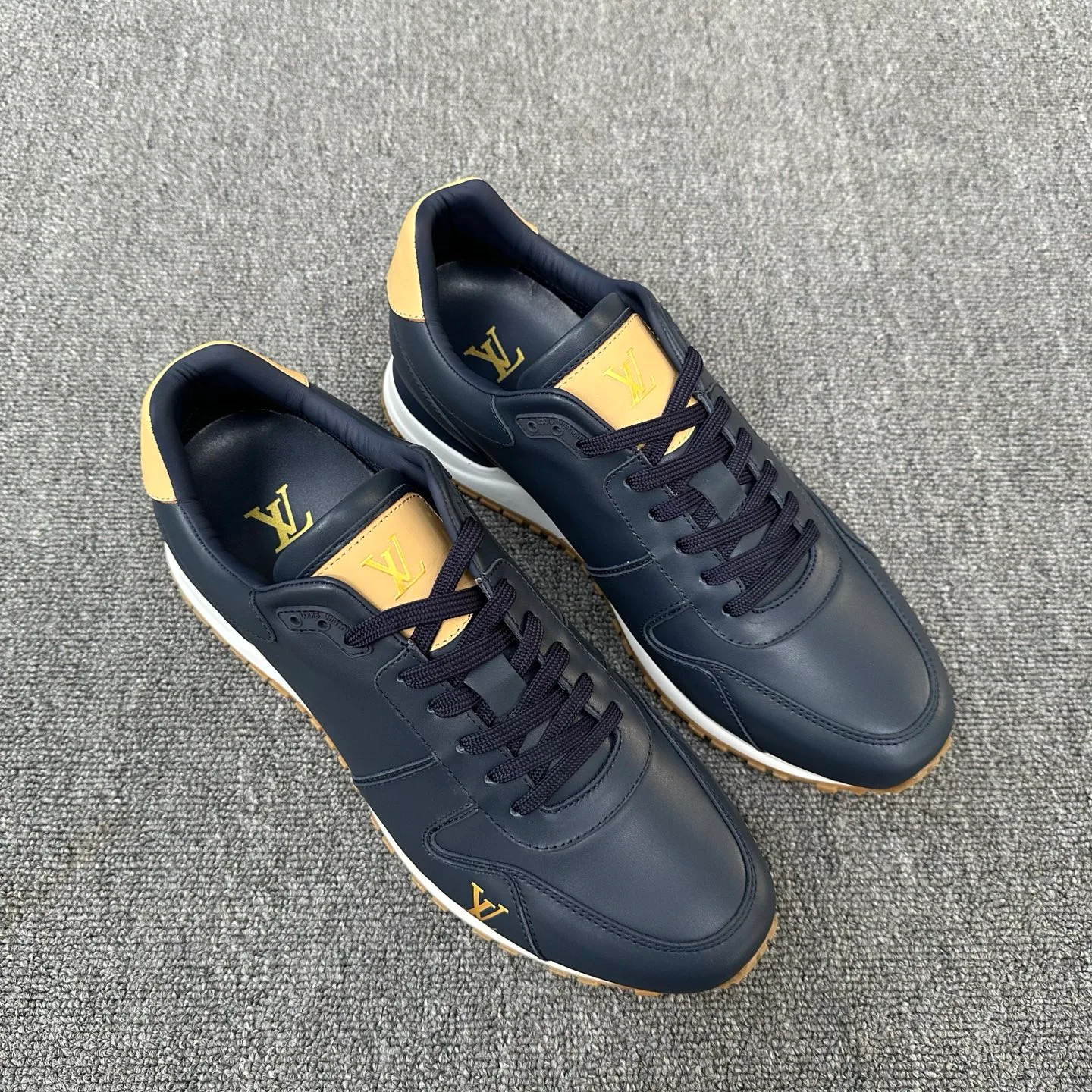 Кроссовки Мужские Louis Vuitton 1515816