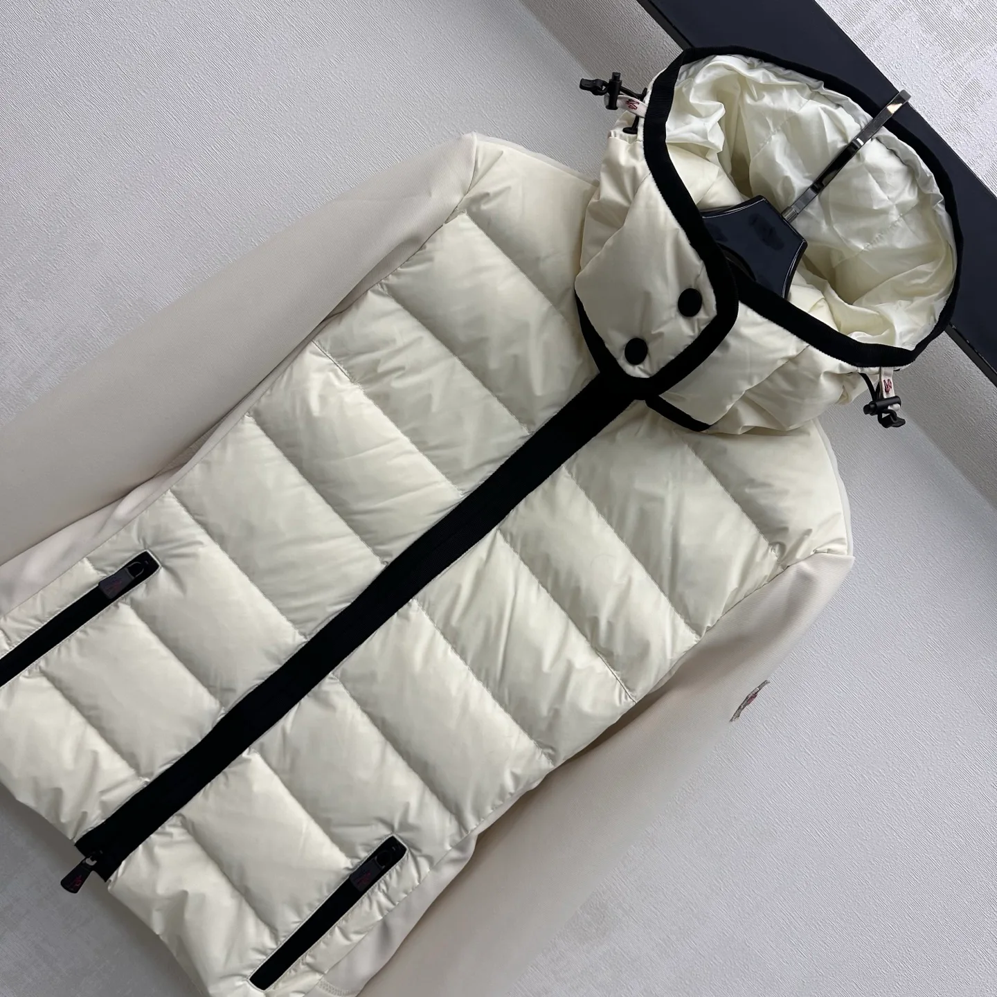 Куртки И Пуховики Женские Moncler 18555764