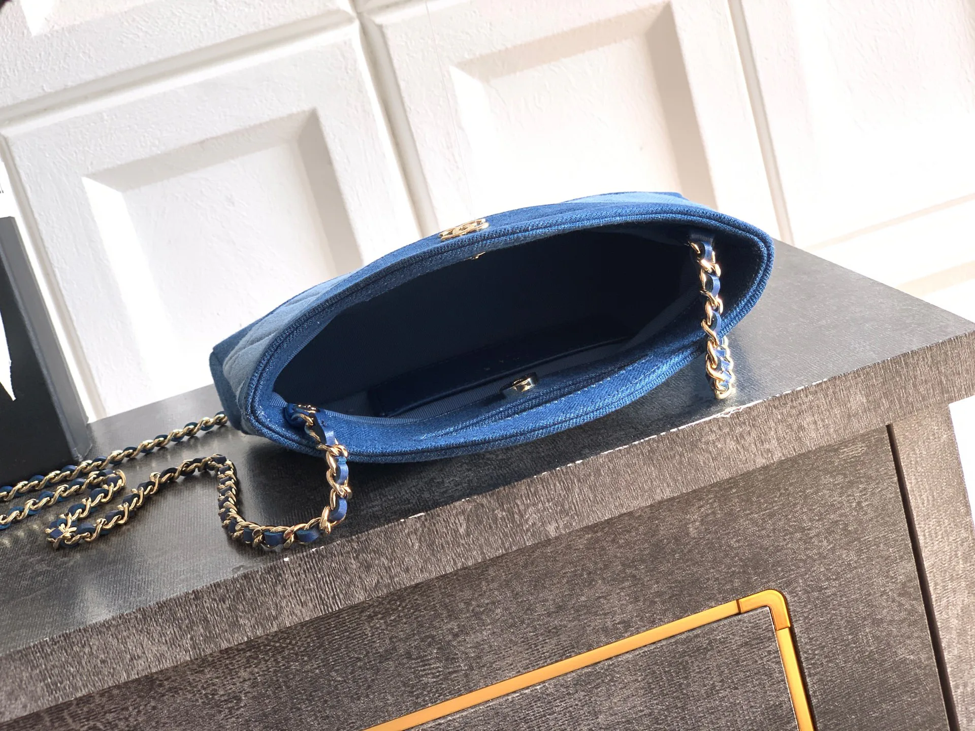 Классические Сумки Женские Chanel 13558207