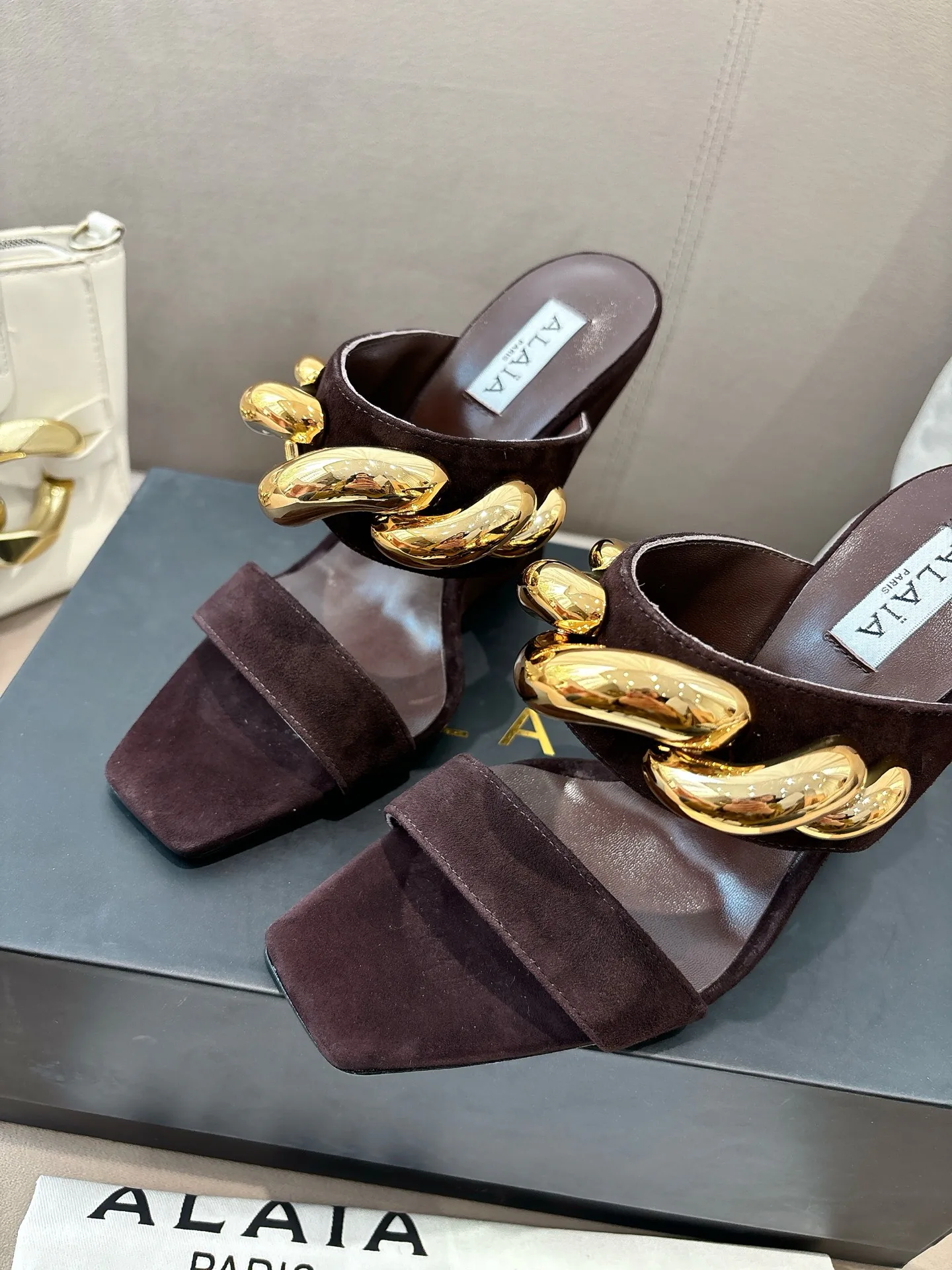 Босоножки Женские Alaia 11019595