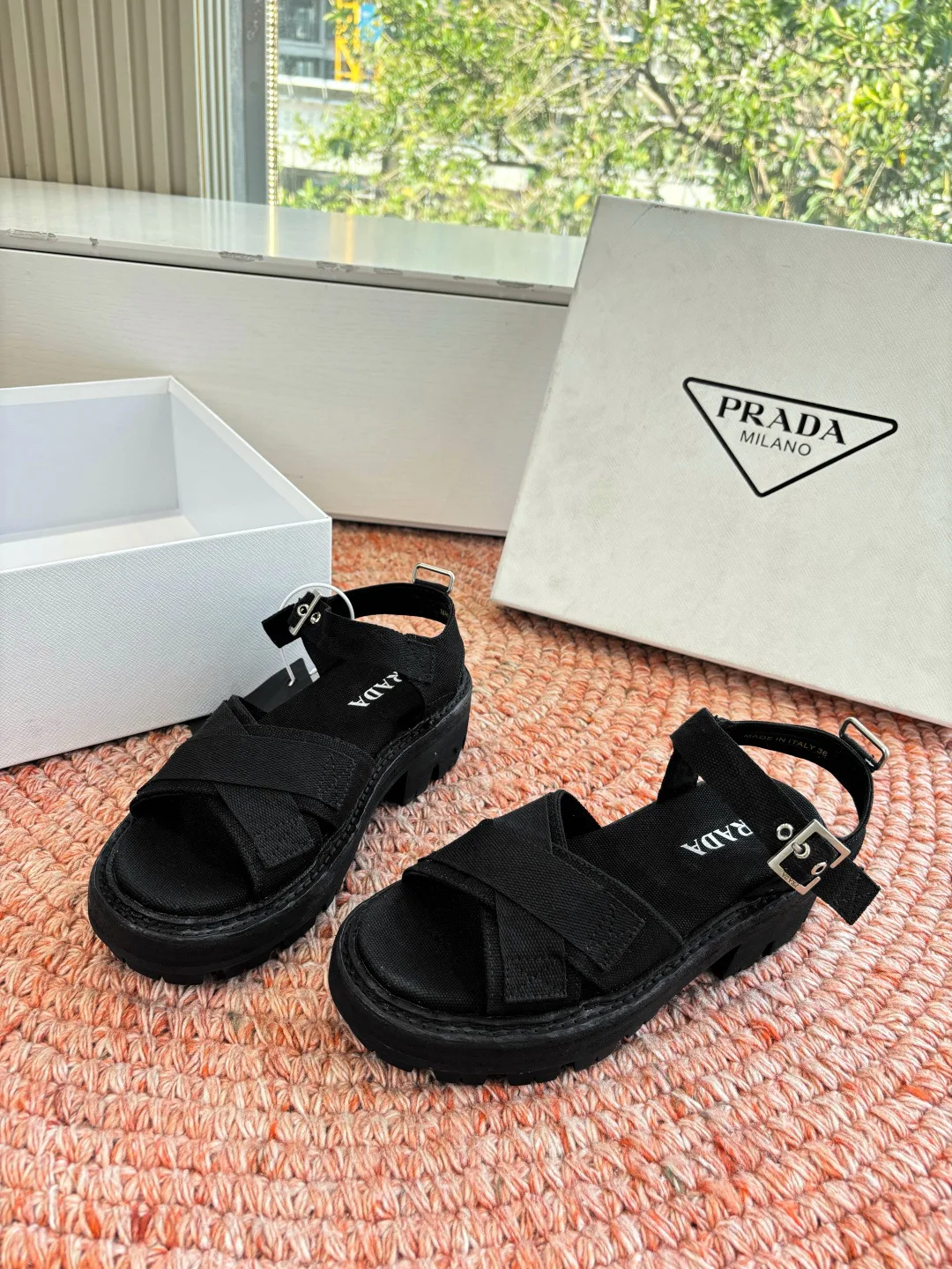Сандалии Женские Prada 10446987