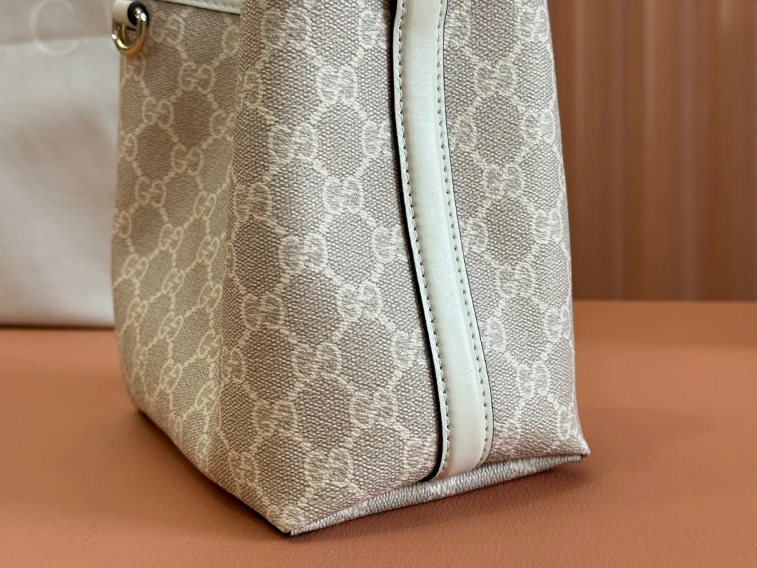 Классические Сумки Женские Gucci 11565795