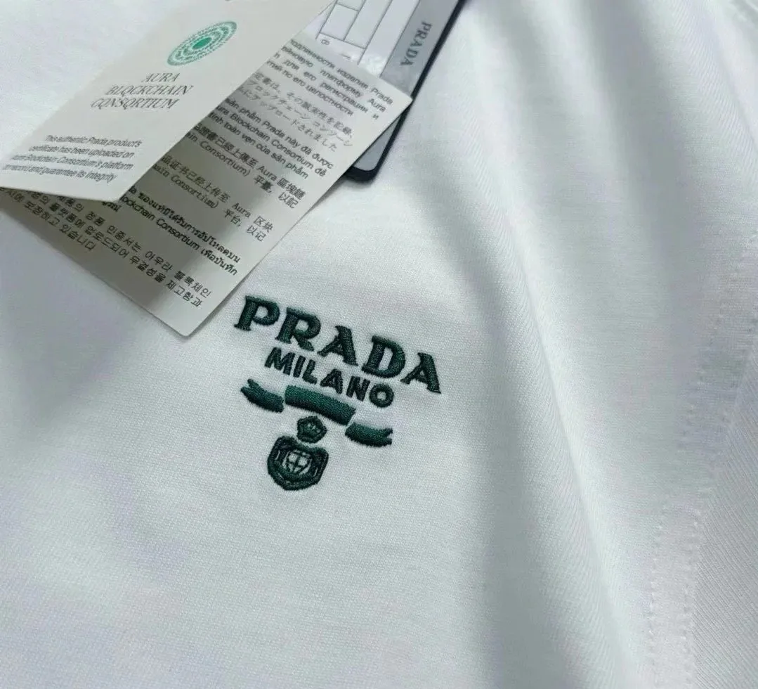 Футболки Женские Prada 8370