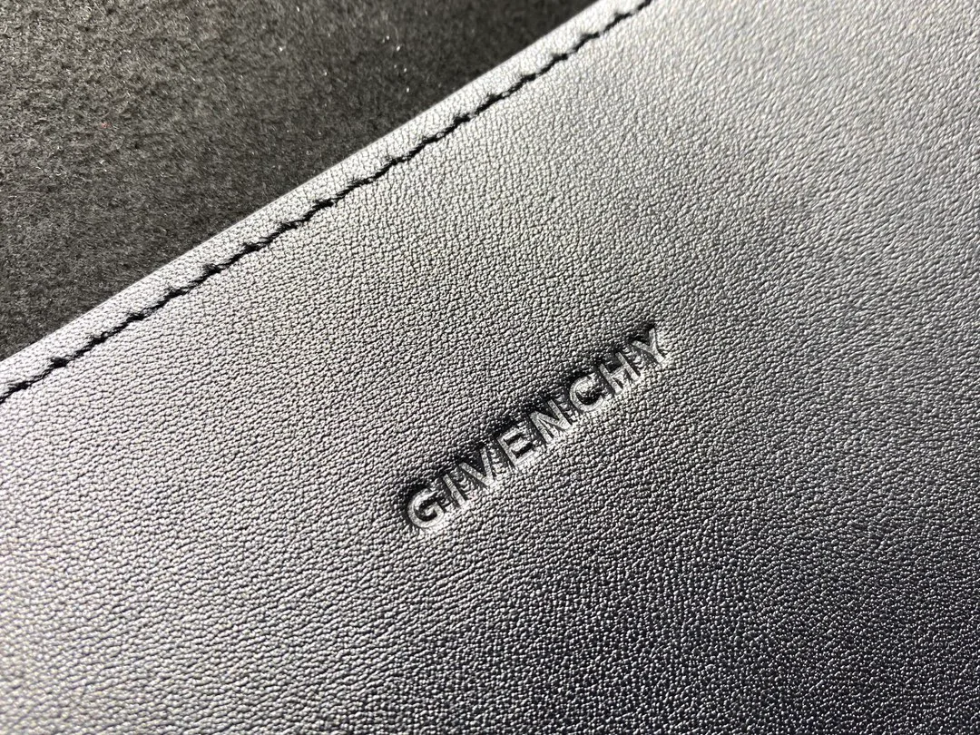 Классические Сумки Женские Givenchy 445231