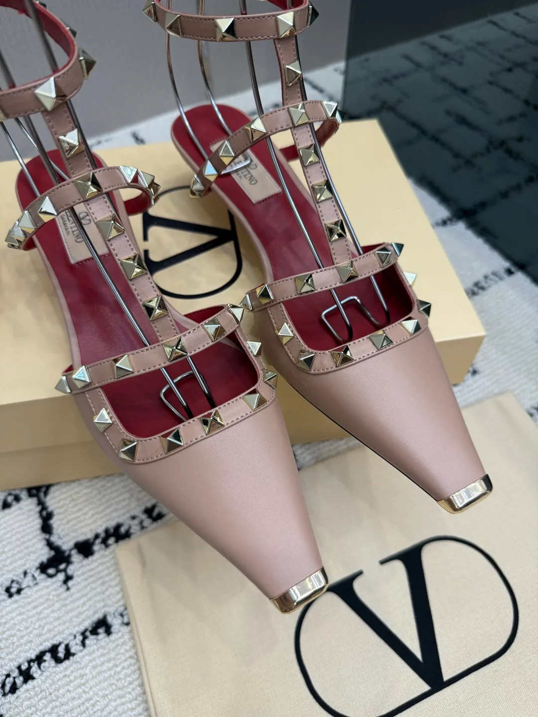 Босоножки Женские Valentino 17594505