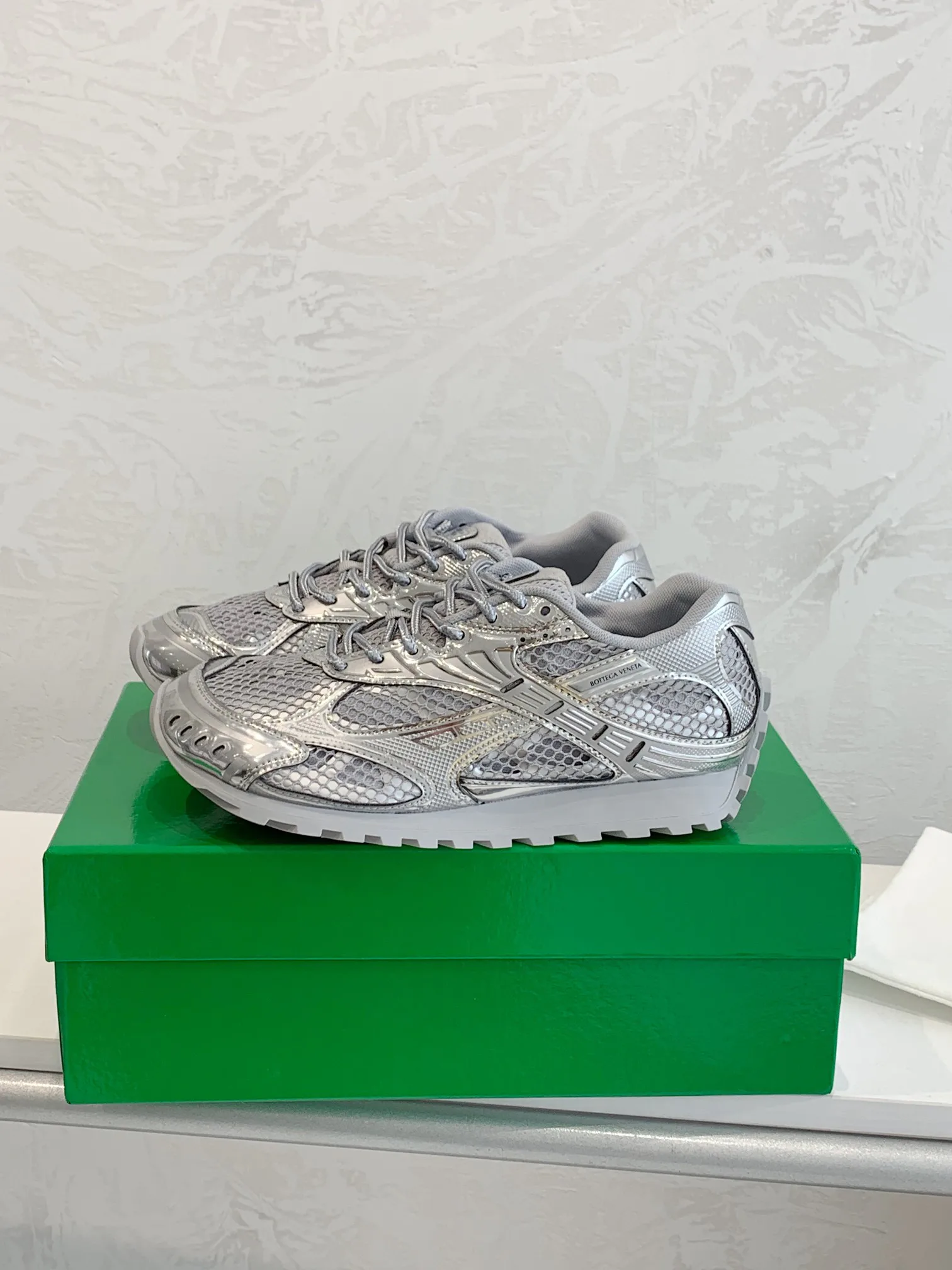 Кроссовки Женские Bottega Veneta 11677117