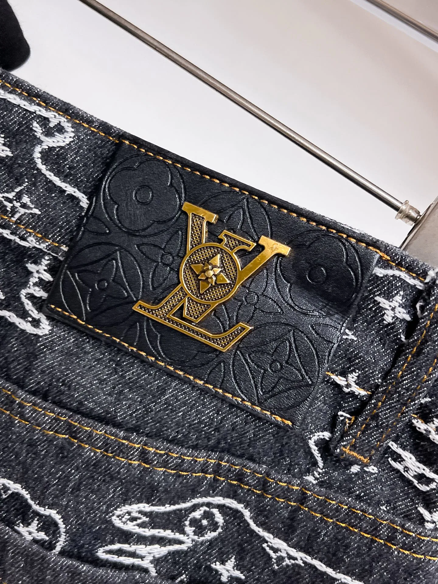 Джинсы Мужские Louis Vuitton 18345662