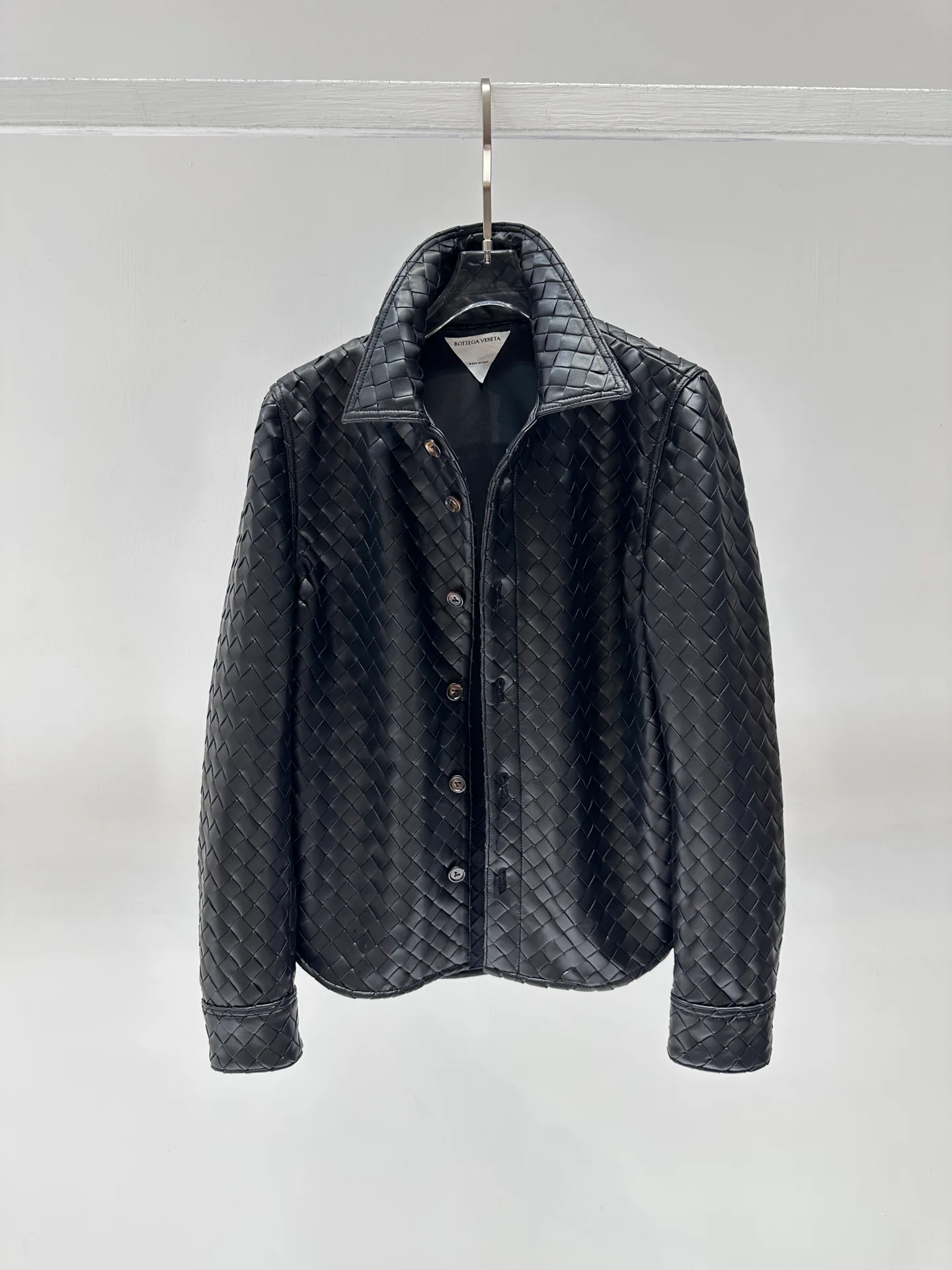 Кожаные Куртки И Дублёнки Женские Bottega Veneta 11759399
