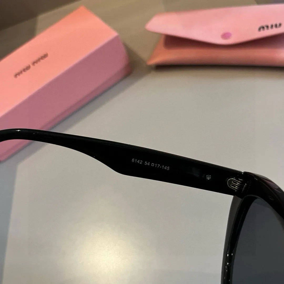 Очки Miu Miu 10842022