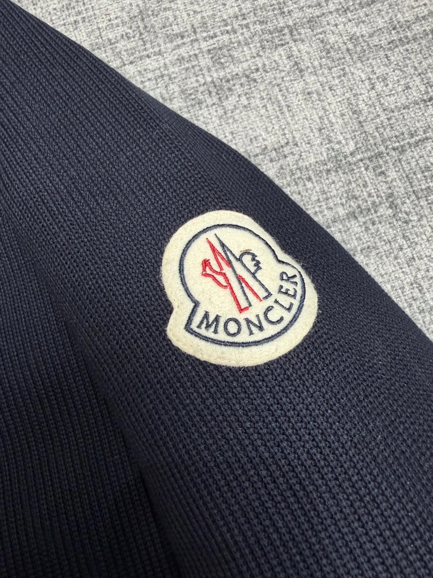 Куртки И Пуховики Мужские Moncler 18216851