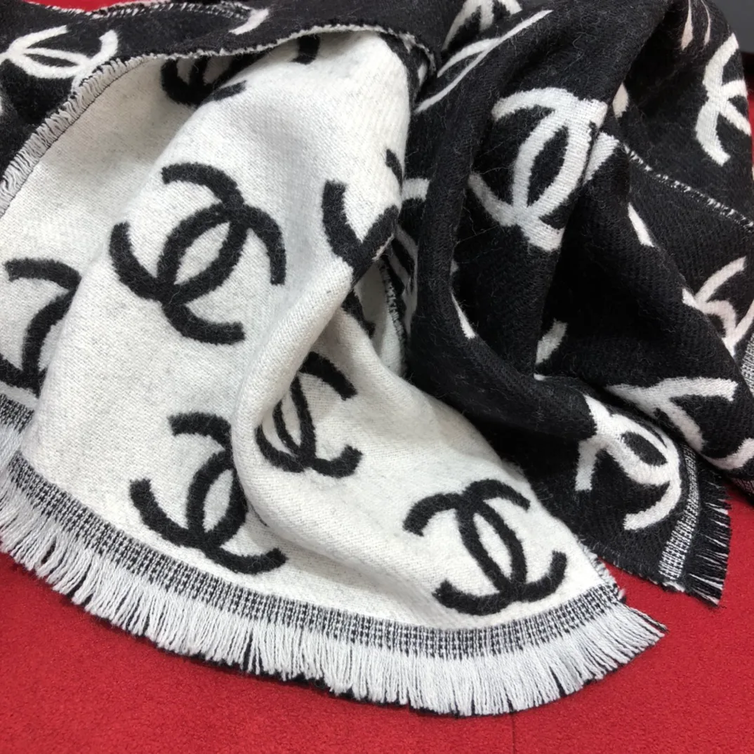Шарфы Chanel 11613565
