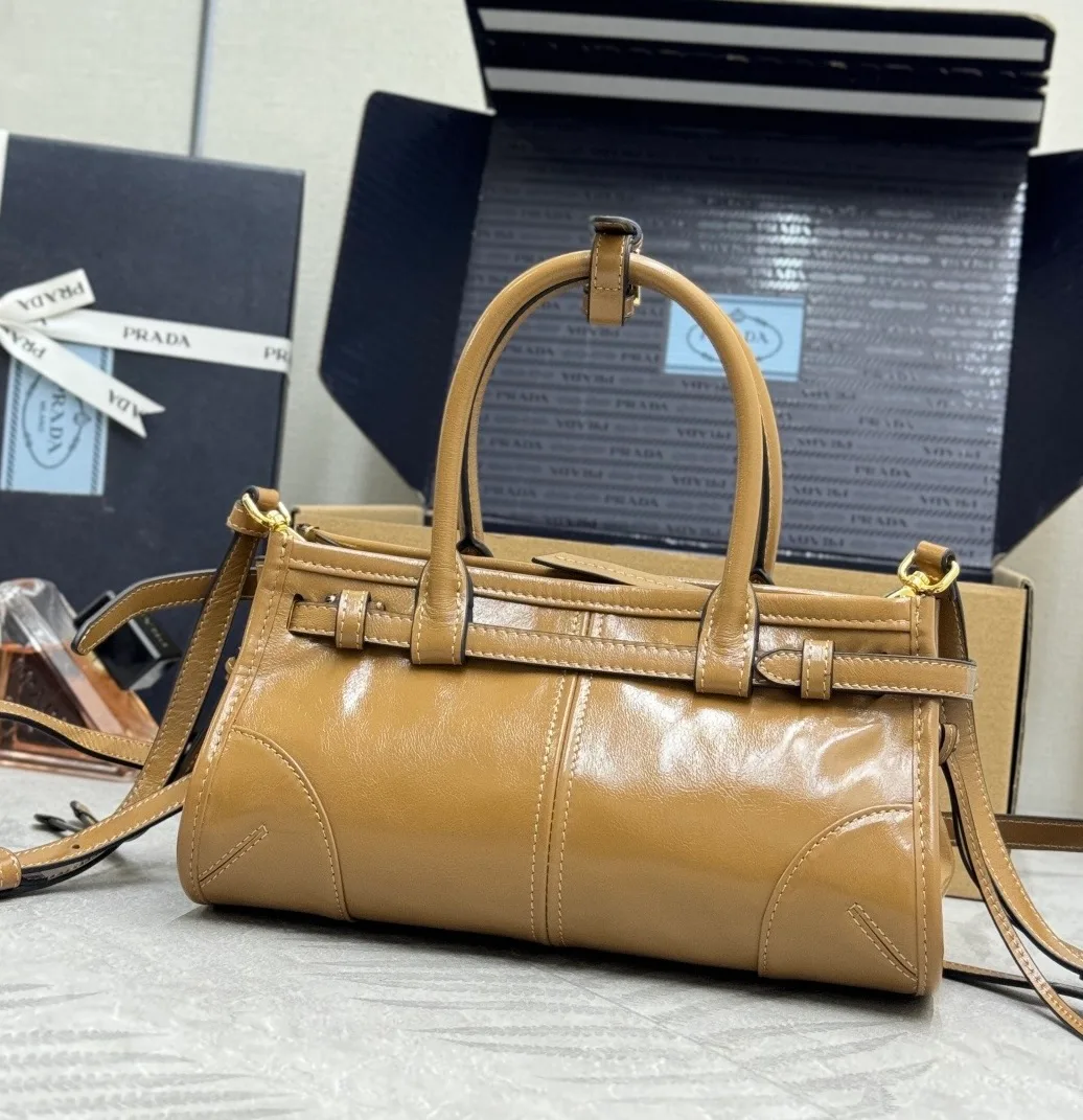 Сумки На Ремне Женские Prada 11682133