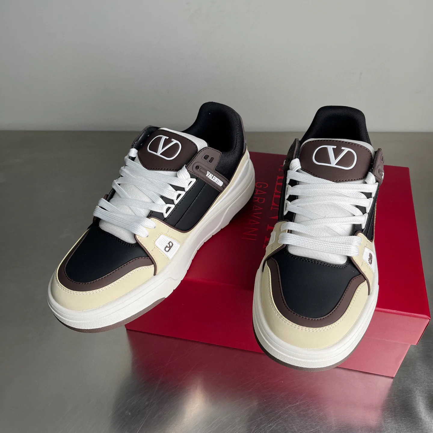 Кроссовки Женские Valentino 2733292