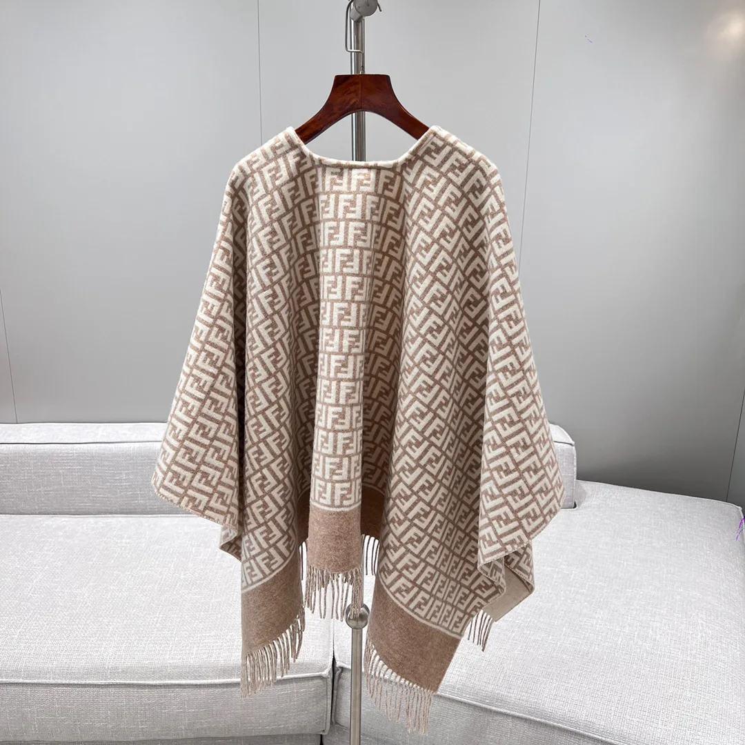 Шарфы Fendi 17992117
