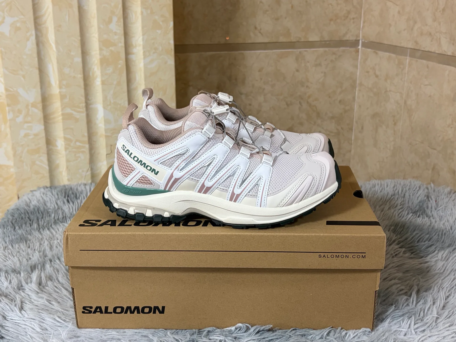 Кроссовки Женские Salomon 19708802