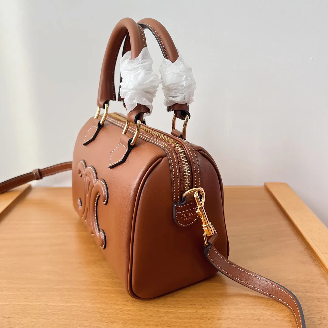 Классические Сумки Женские Celine 11588706