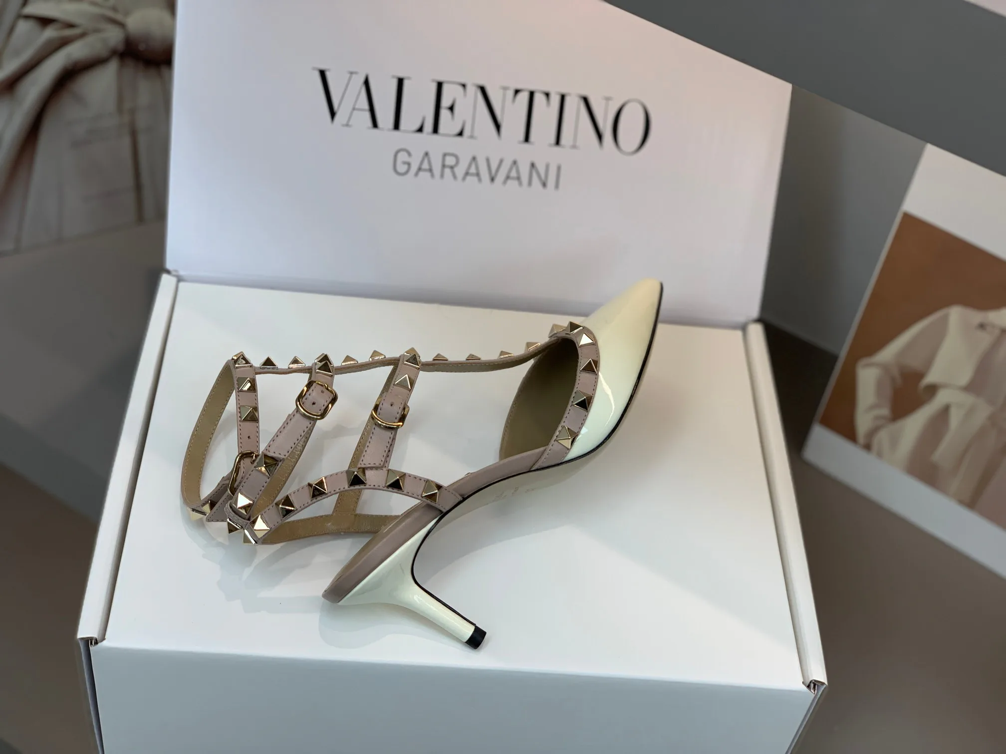 Босоножки Женские Valentino 11323098