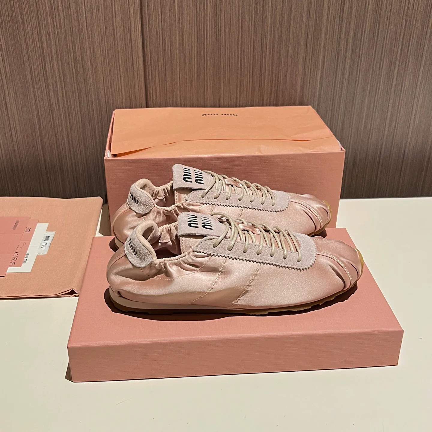 Кроссовки Женские Miu Miu 17968602