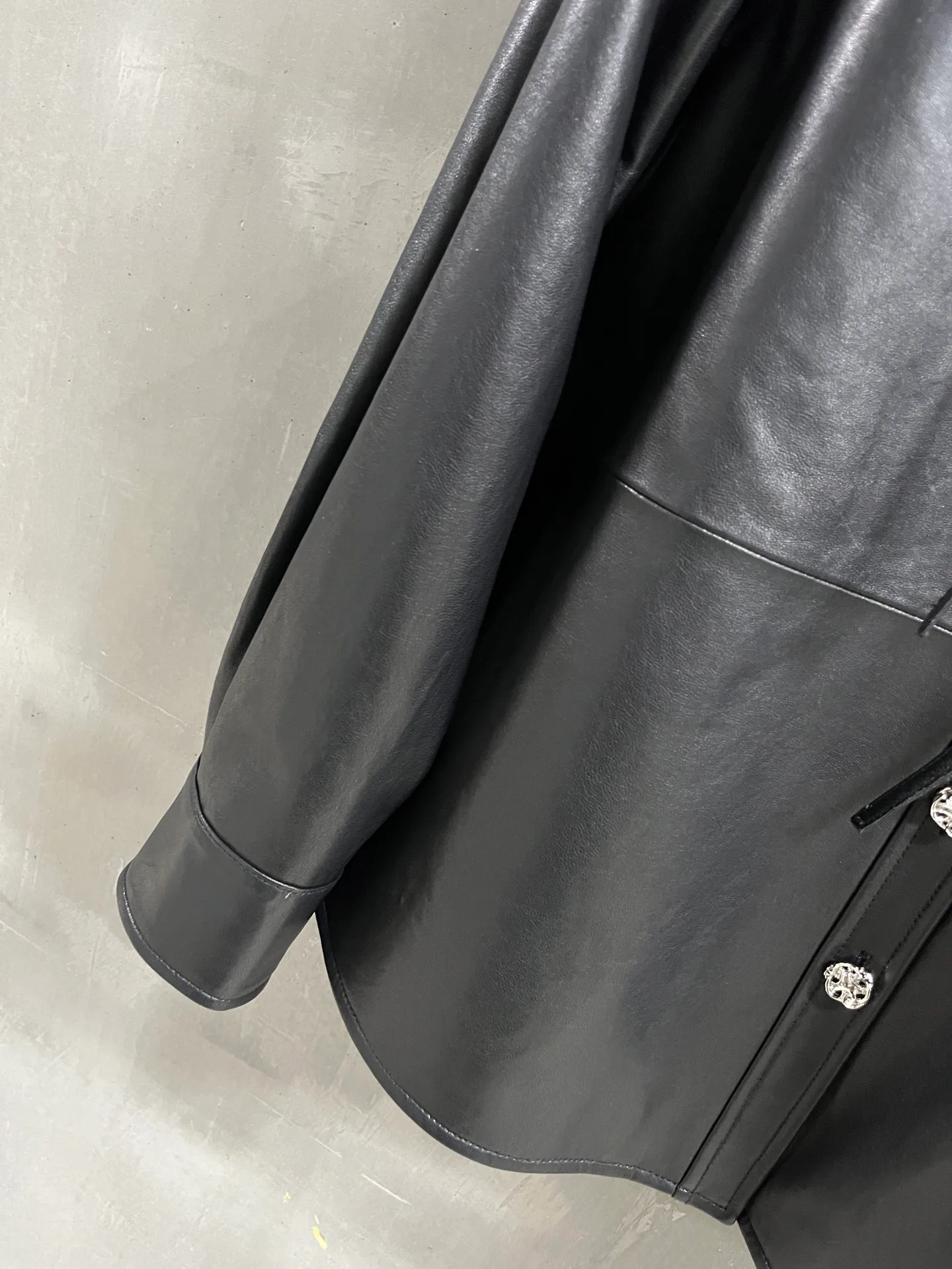 Кожаные Куртки И Дублёнки Женские Chanel 19524439