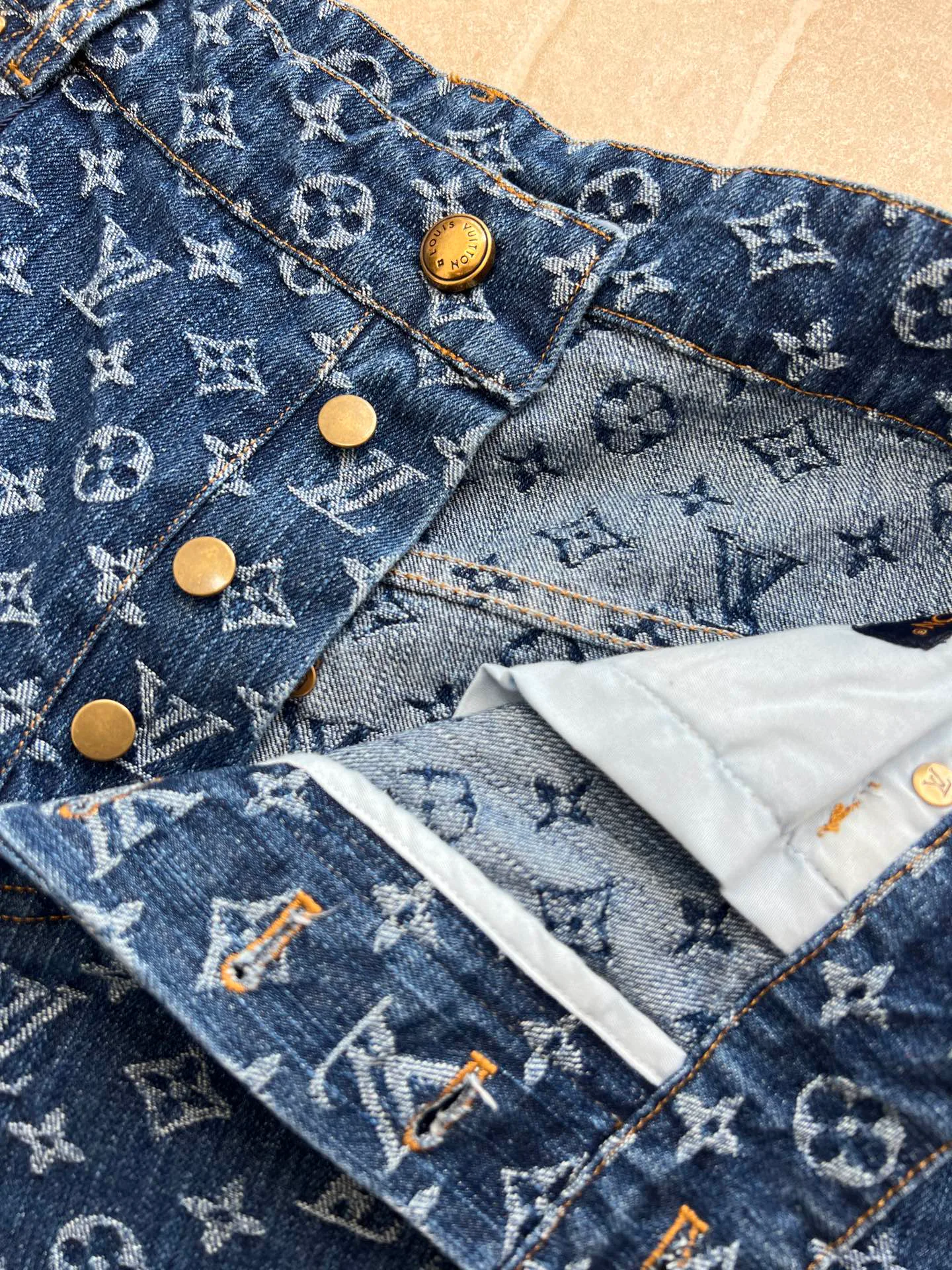 Шорты Мужские Louis Vuitton 10237137