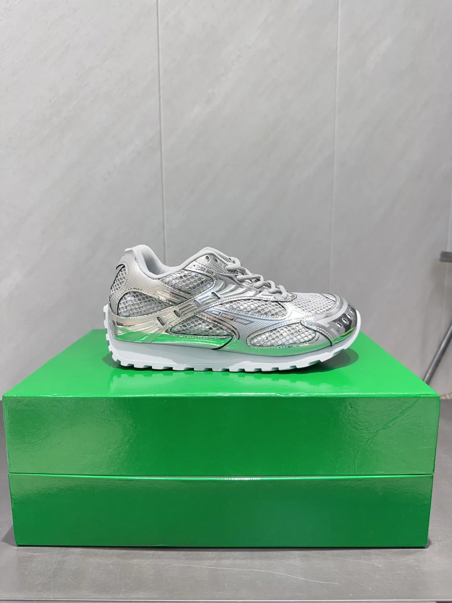 Кроссовки Женские Bottega Veneta 11400562