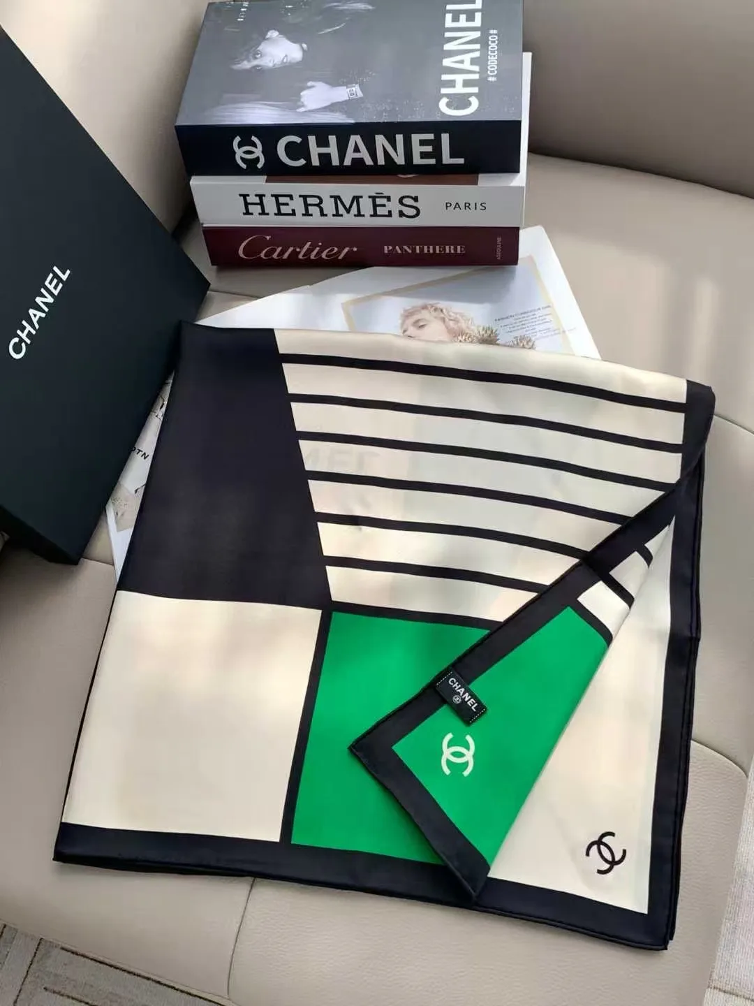 Платки Chanel 18222537
